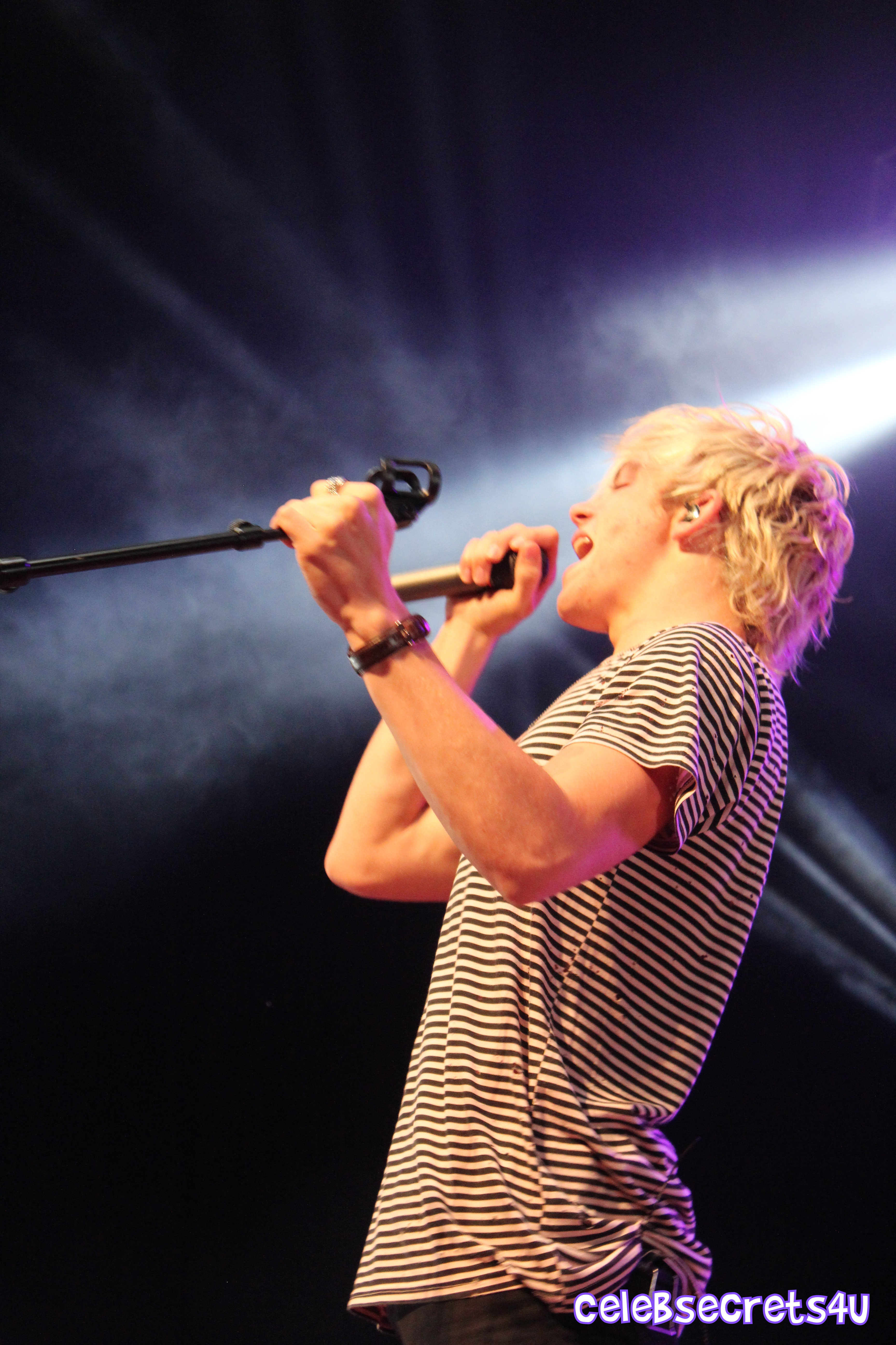 Show Review: R5 “Louder” World Tour (@officialR5 #R5Family)