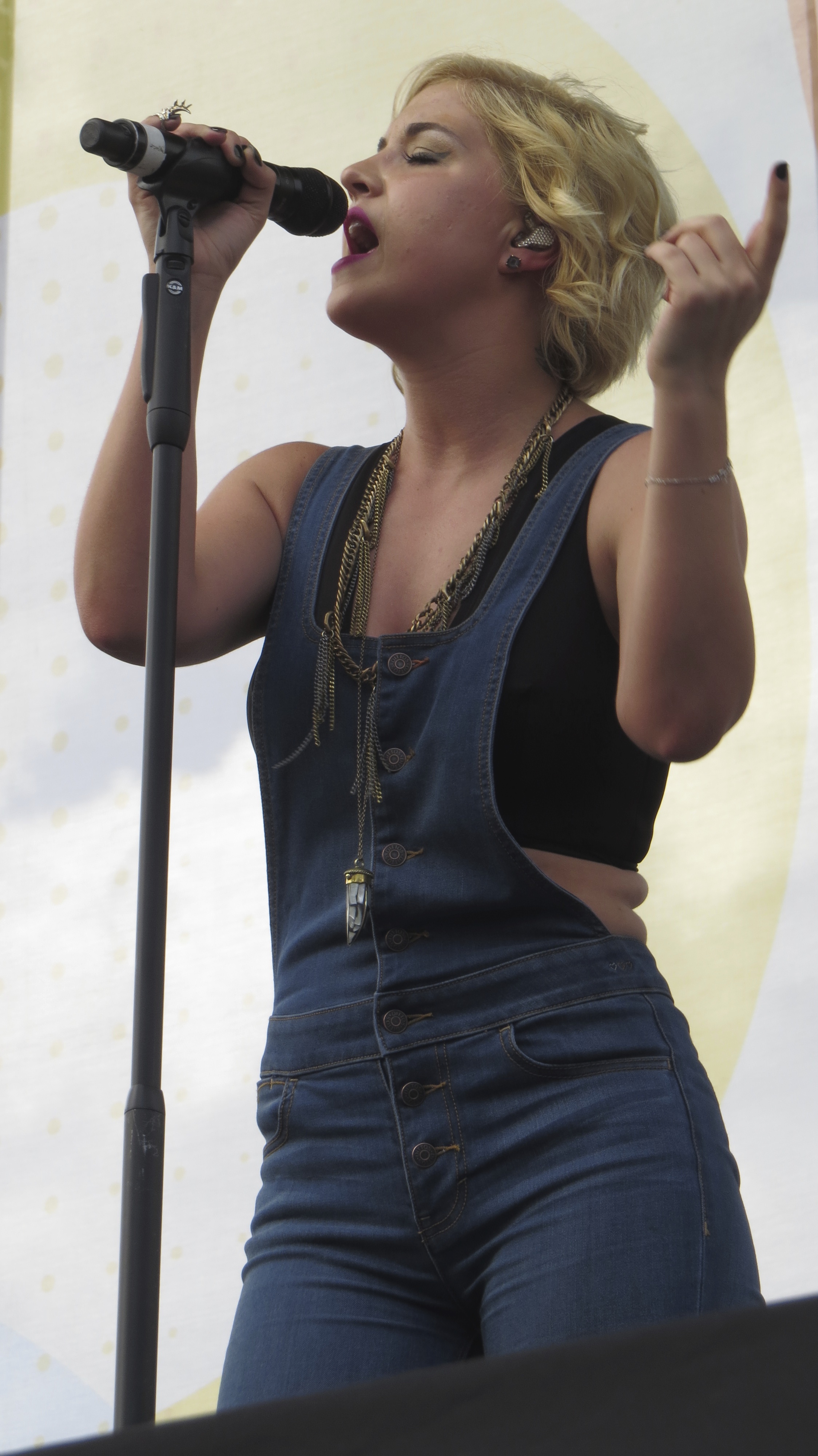 Maggie Rose: Chevrolet Riverfront Stage at CMA Fest! (@IAmMaggieRose)