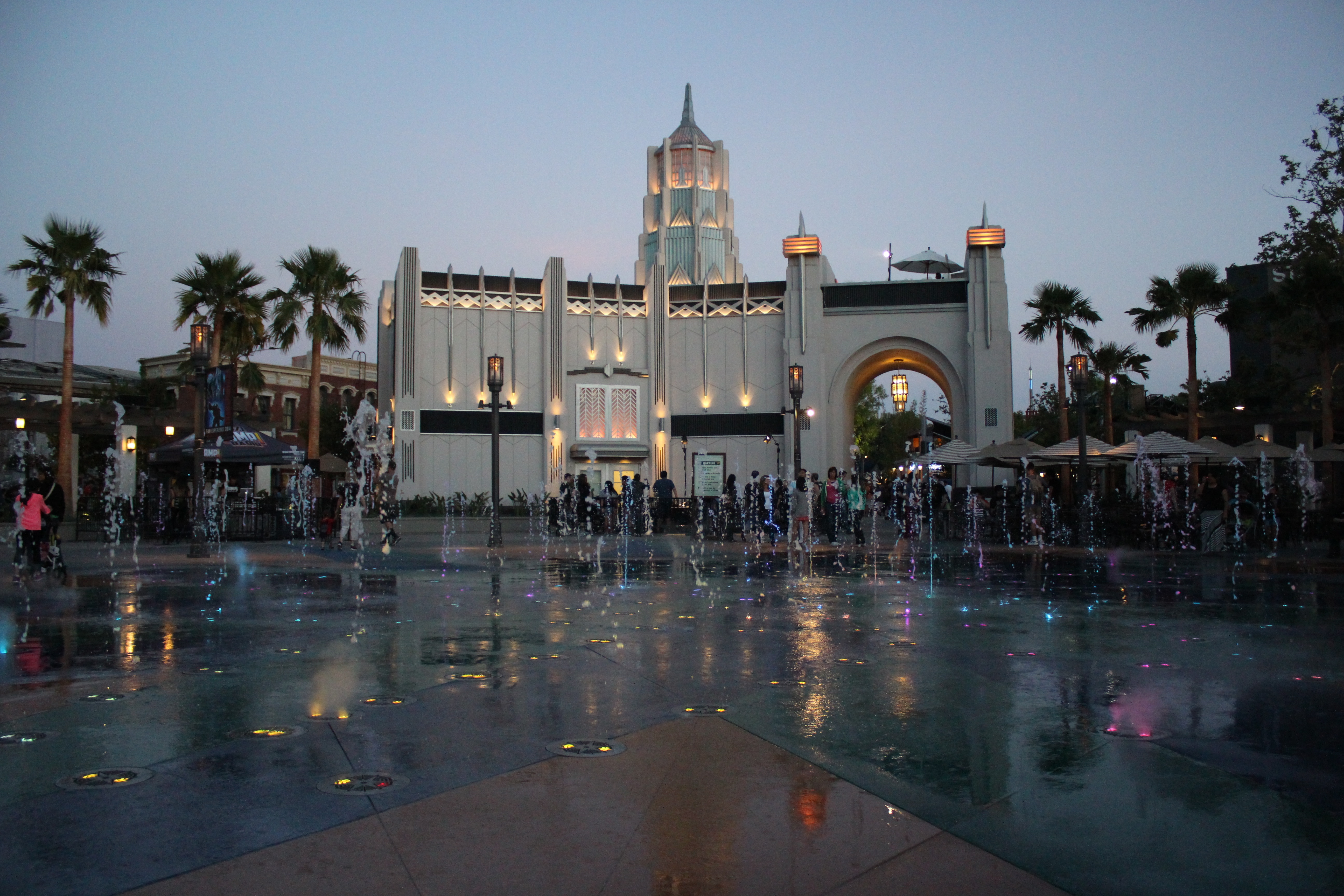 Exclusive: CS4U Attends The 2014 Transformers Fan Experience (@unistudios)