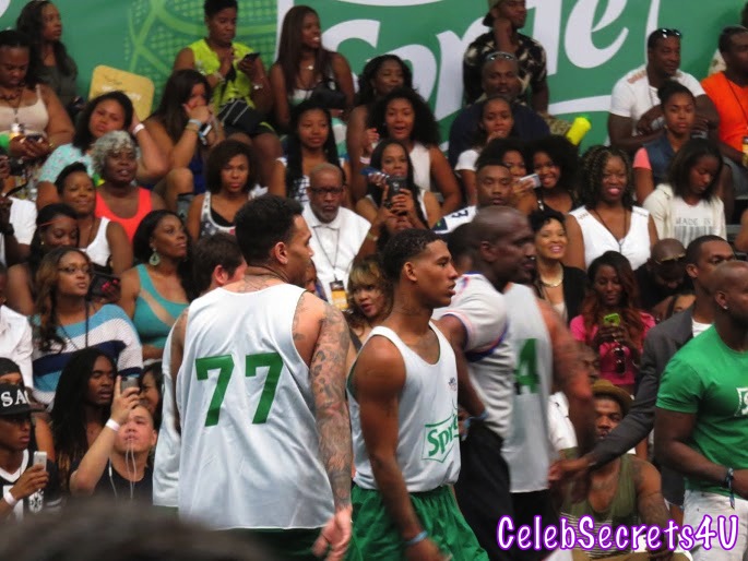 Justin Bieber & Chris Brown: BET Experience Celebrity Basketball Game – See the Photos!
