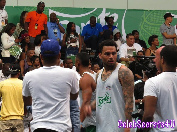 Justin Bieber & Chris Brown: BET Experience Celebrity Basketball Game – See the Photos!