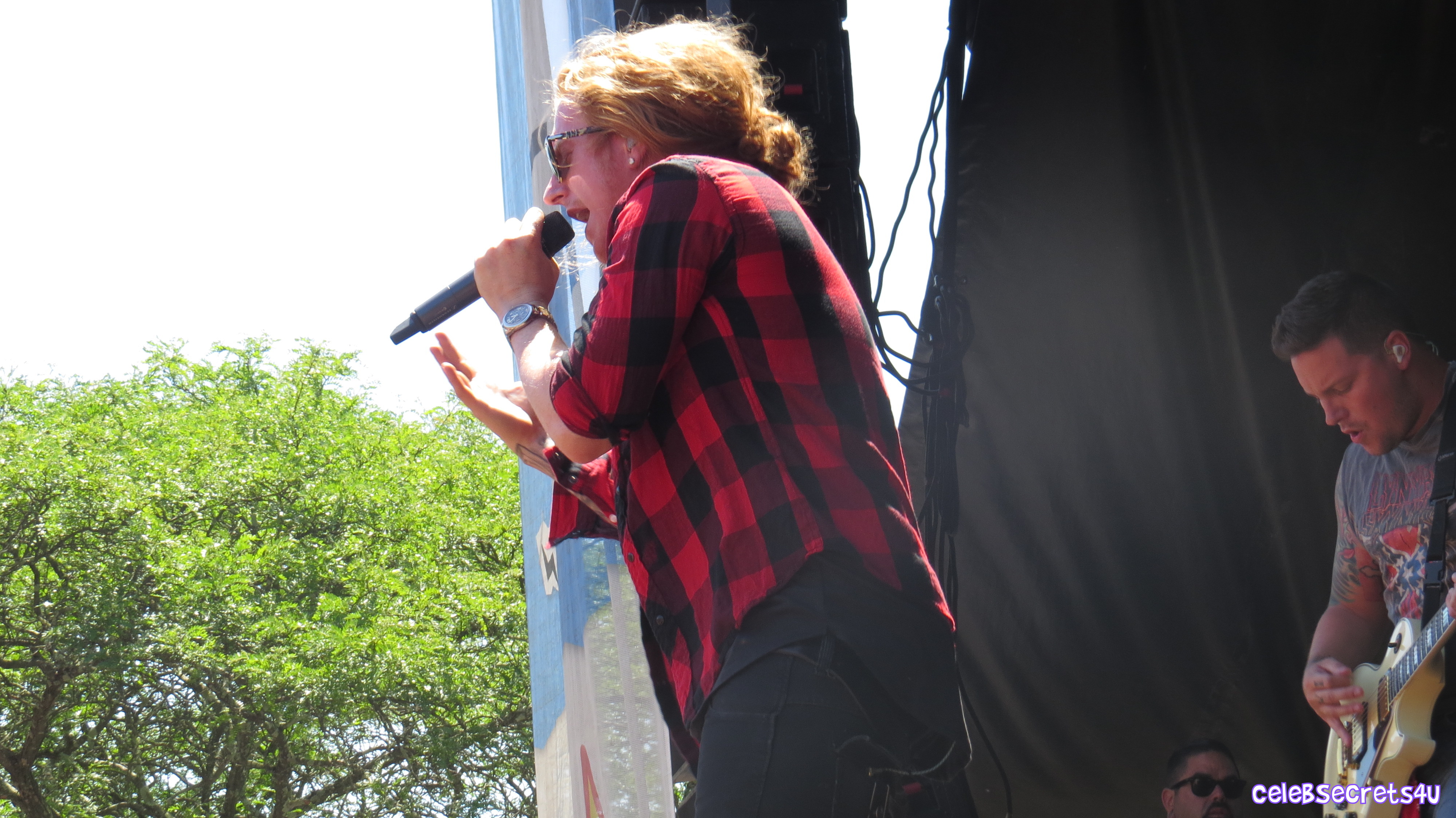 Warped Wednesday: CelebSecrets4U Chats with We The Kings’ Travis Clark