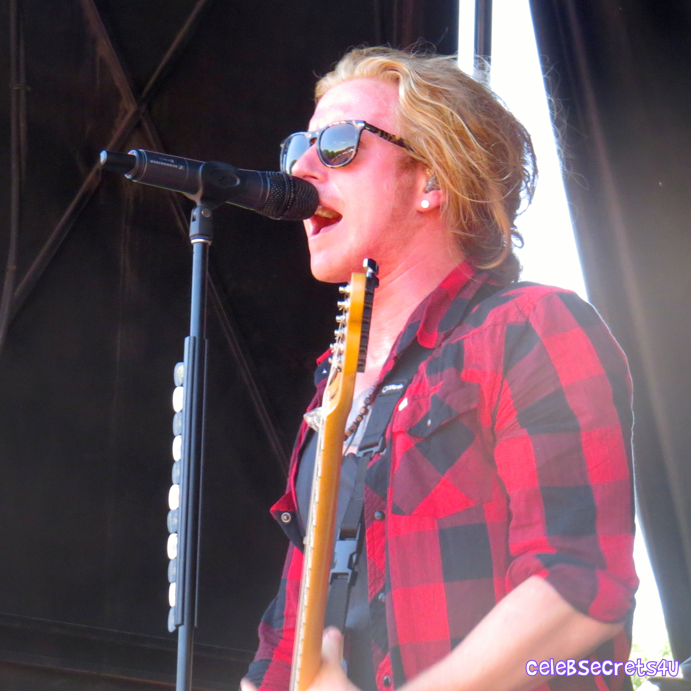 Warped Wednesday: CelebSecrets4U Chats with We The Kings’ Travis Clark