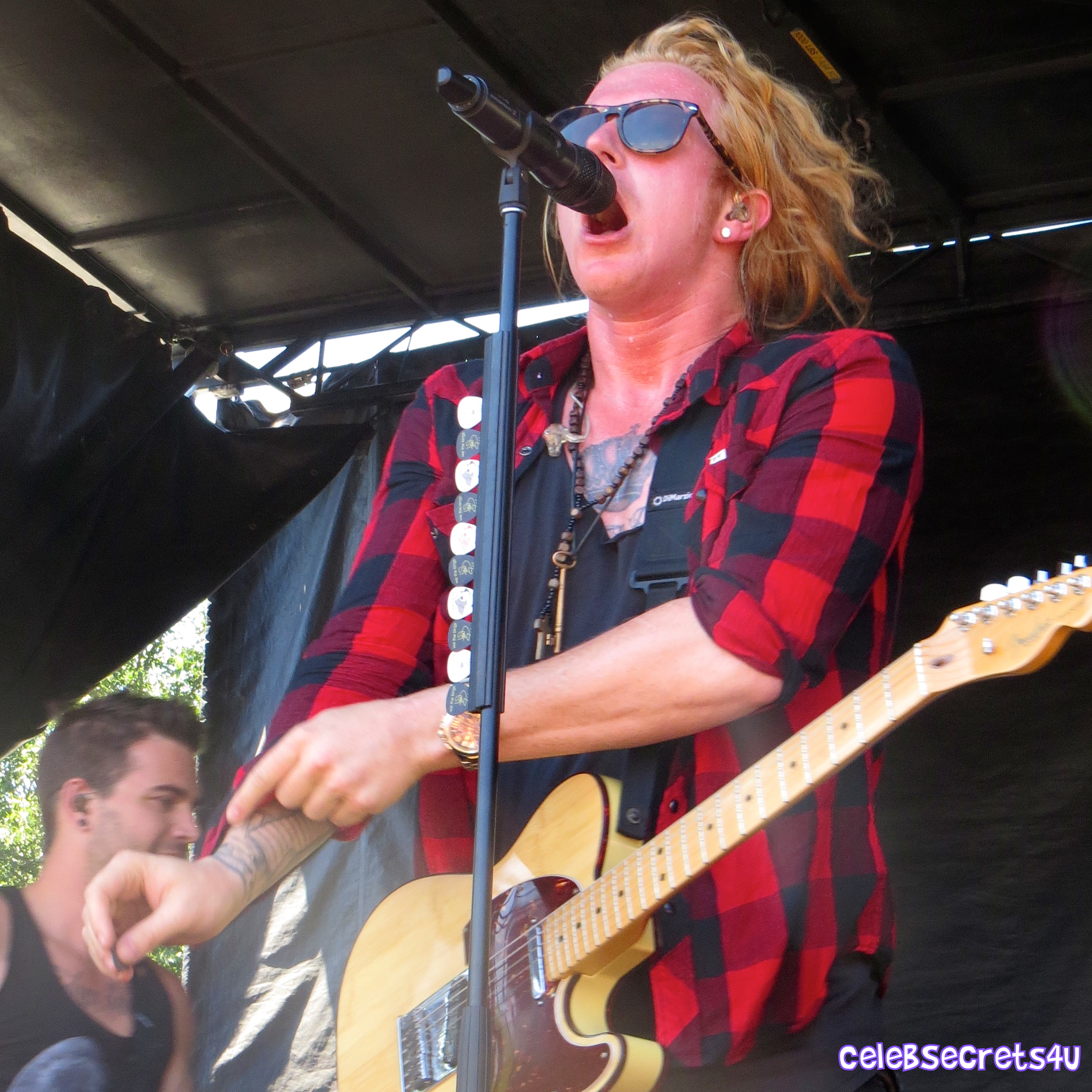 Warped Wednesday: CelebSecrets4U Chats with We The Kings’ Travis Clark