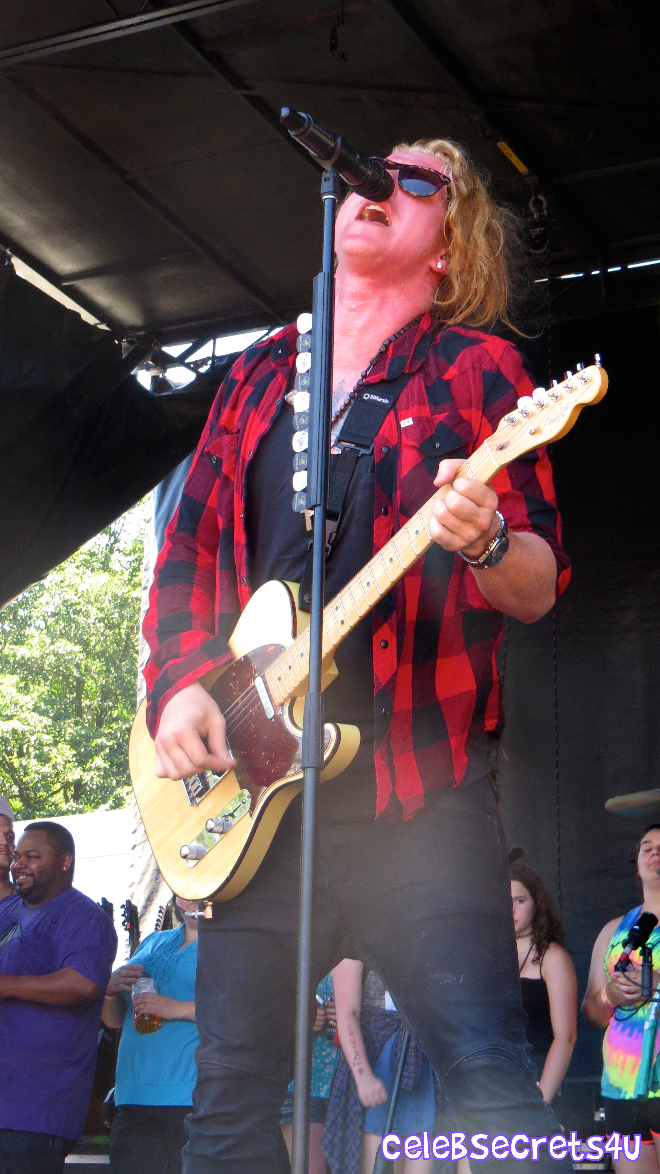 Warped Wednesday: CelebSecrets4U Chats with We The Kings’ Travis Clark