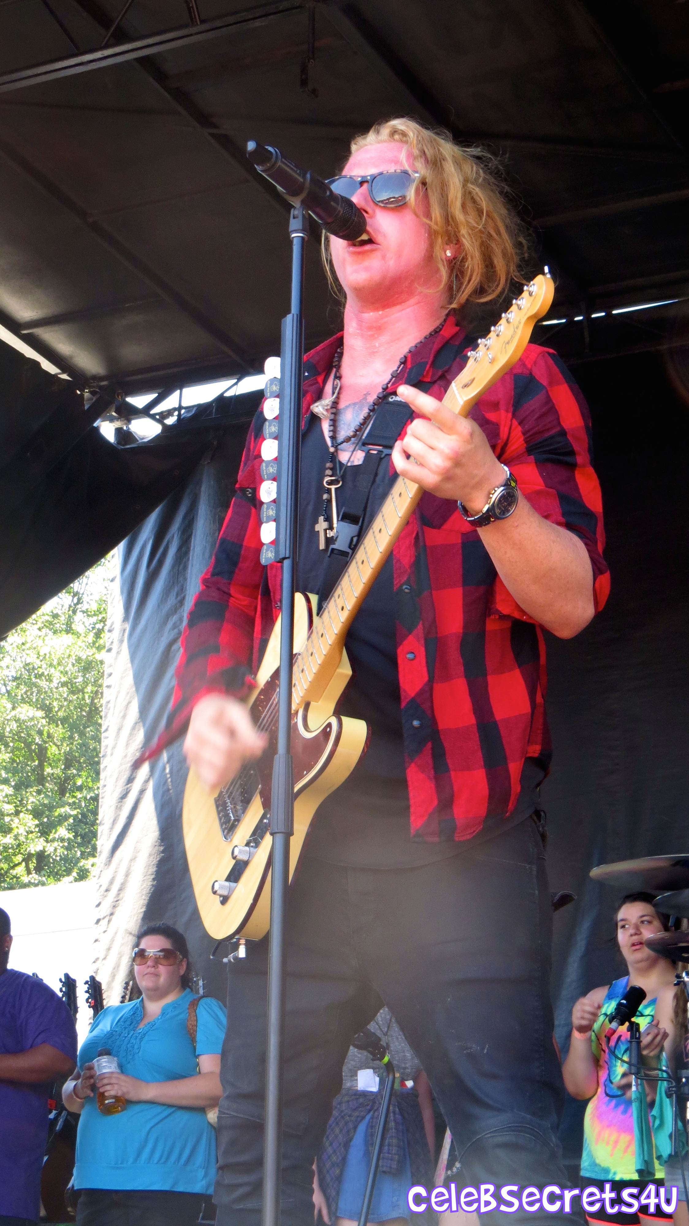 Warped Wednesday: CelebSecrets4U Chats with We The Kings’ Travis Clark