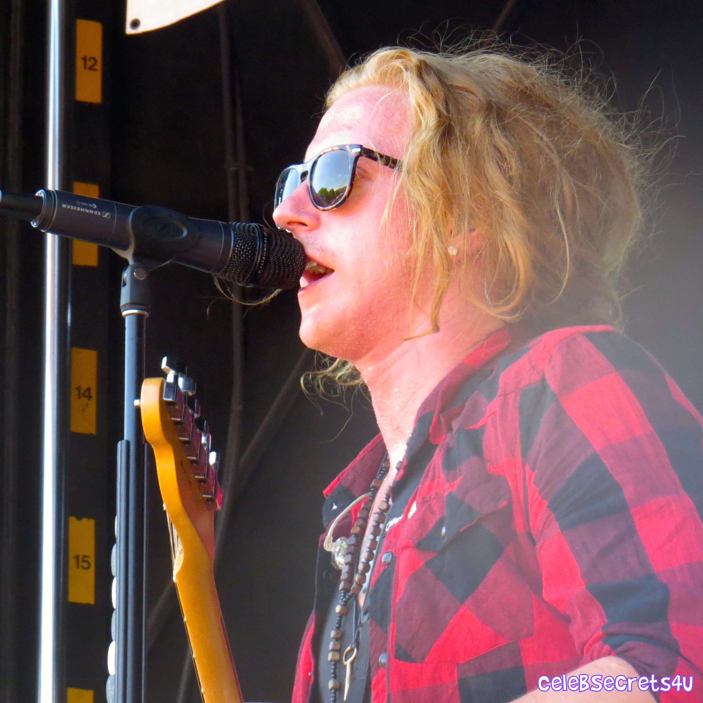 Warped Wednesday: CelebSecrets4U Chats with We The Kings’ Travis Clark