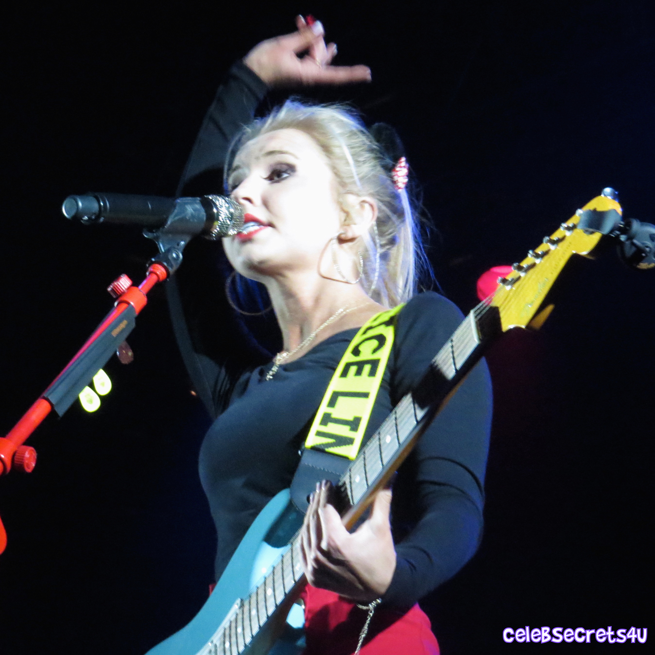 Show Review: MKTO “The American Dream” Tour (@WeAreMKTO @TiffanyHoughton @ActionItemBand)