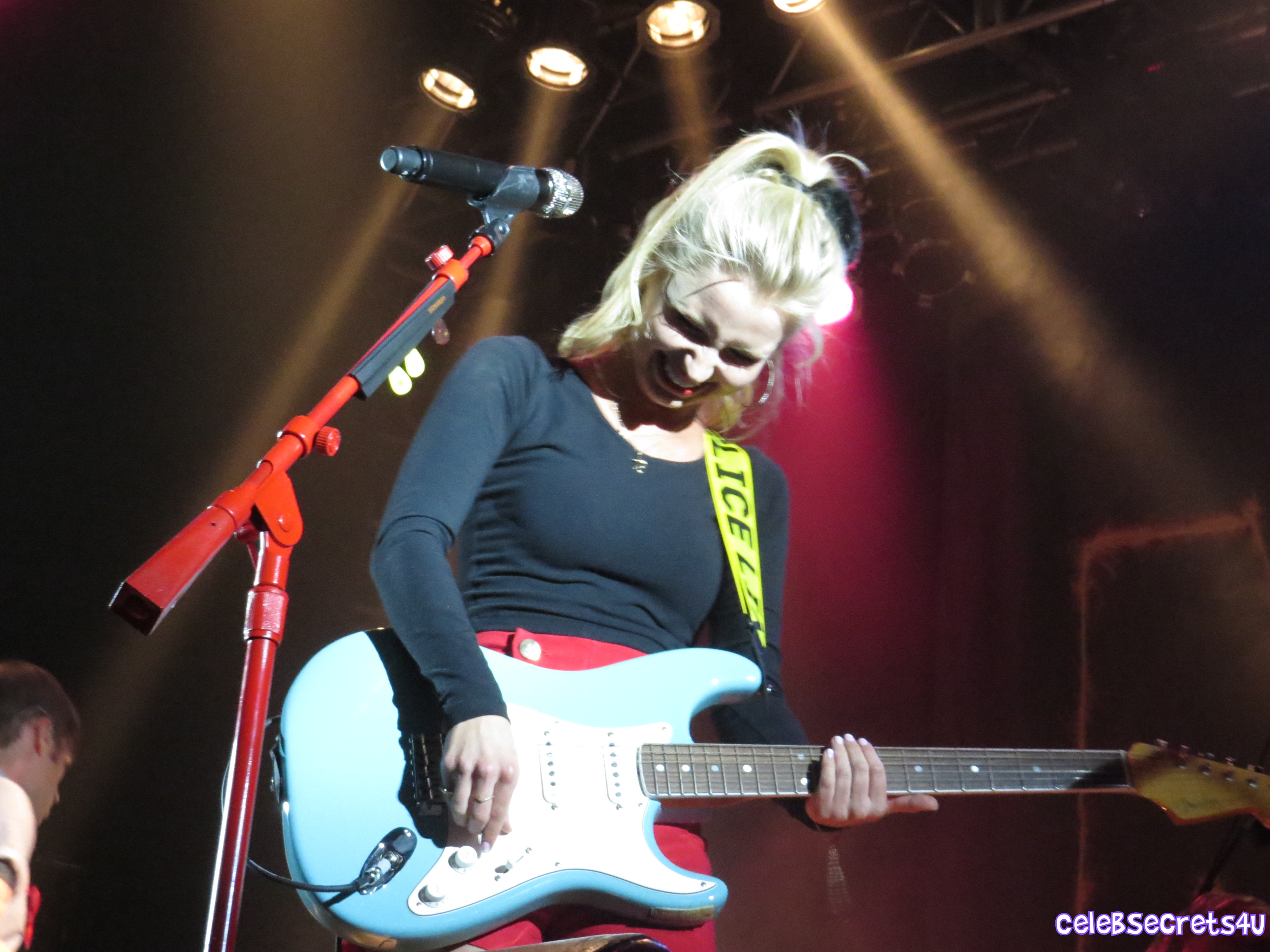 Show Review: MKTO “The American Dream” Tour (@WeAreMKTO @TiffanyHoughton @ActionItemBand)