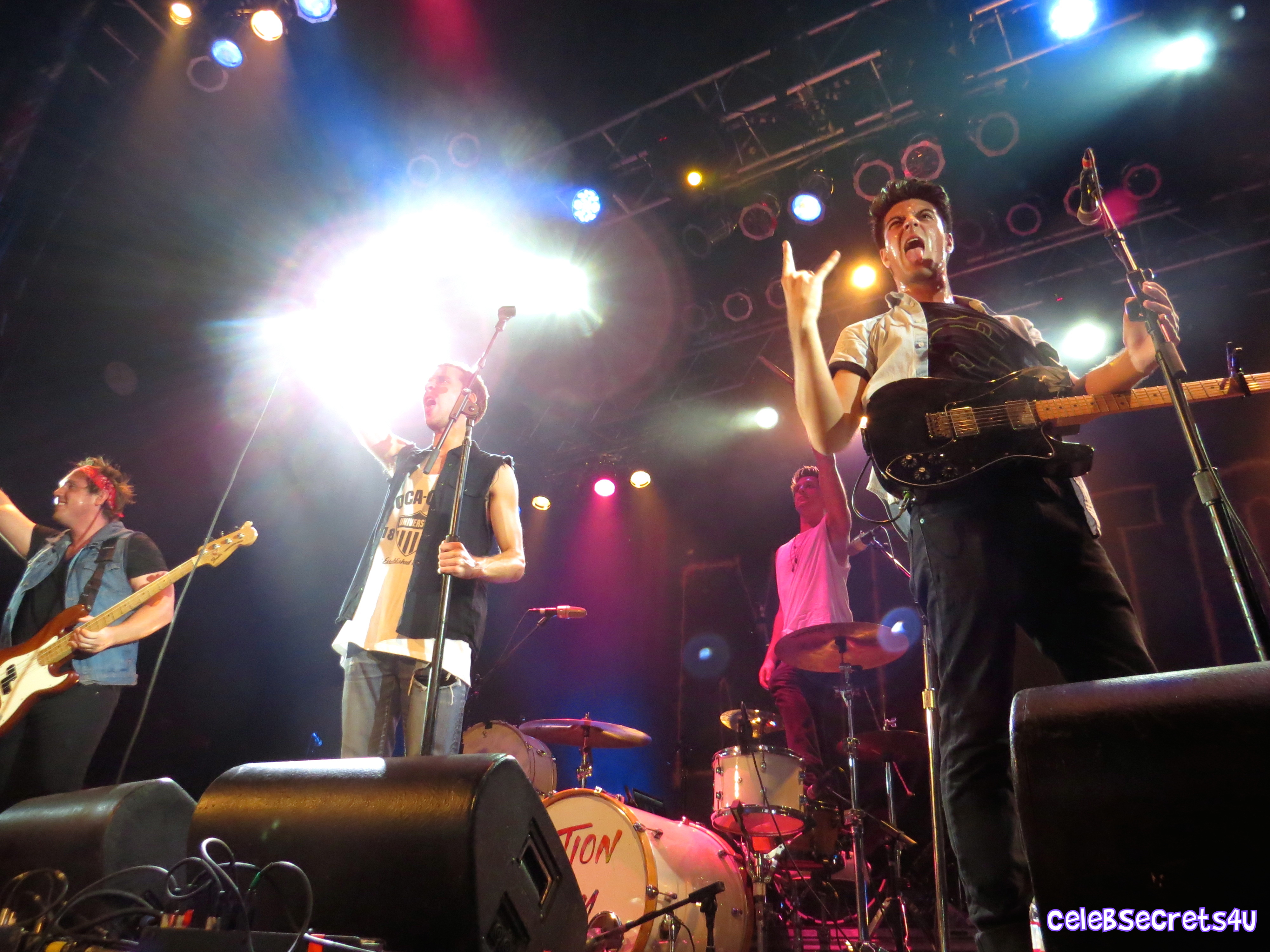 Show Review: MKTO “The American Dream” Tour (@WeAreMKTO @TiffanyHoughton @ActionItemBand)