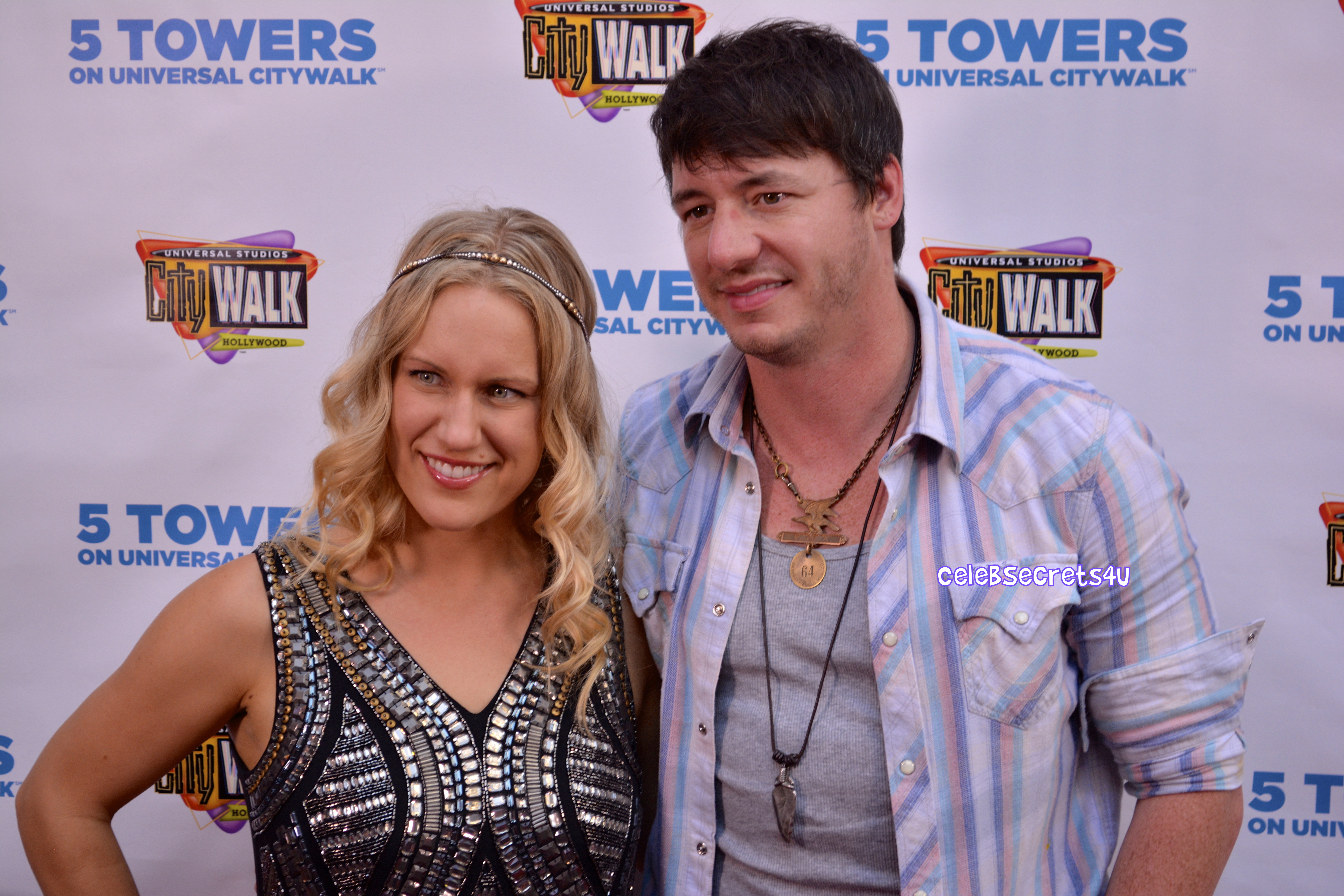 Jana Kramer and American Young Take Over 5 Towers at CityWalk! (@kramergirl)