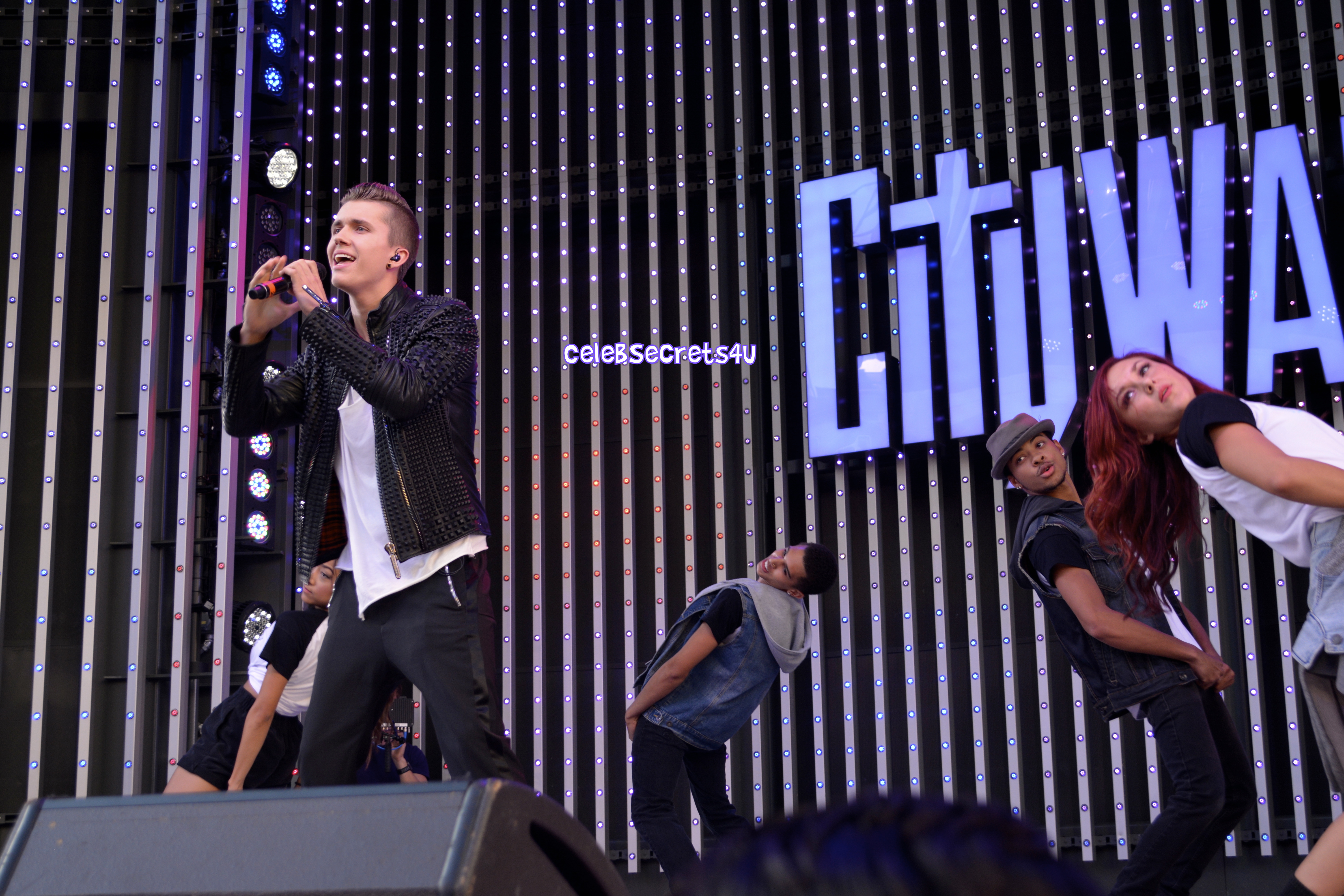 YouTube Sensation Megan Nicole & Belgian Pop Artist Ian Thomas Perform on the 5 Towers Stage at CityWalk