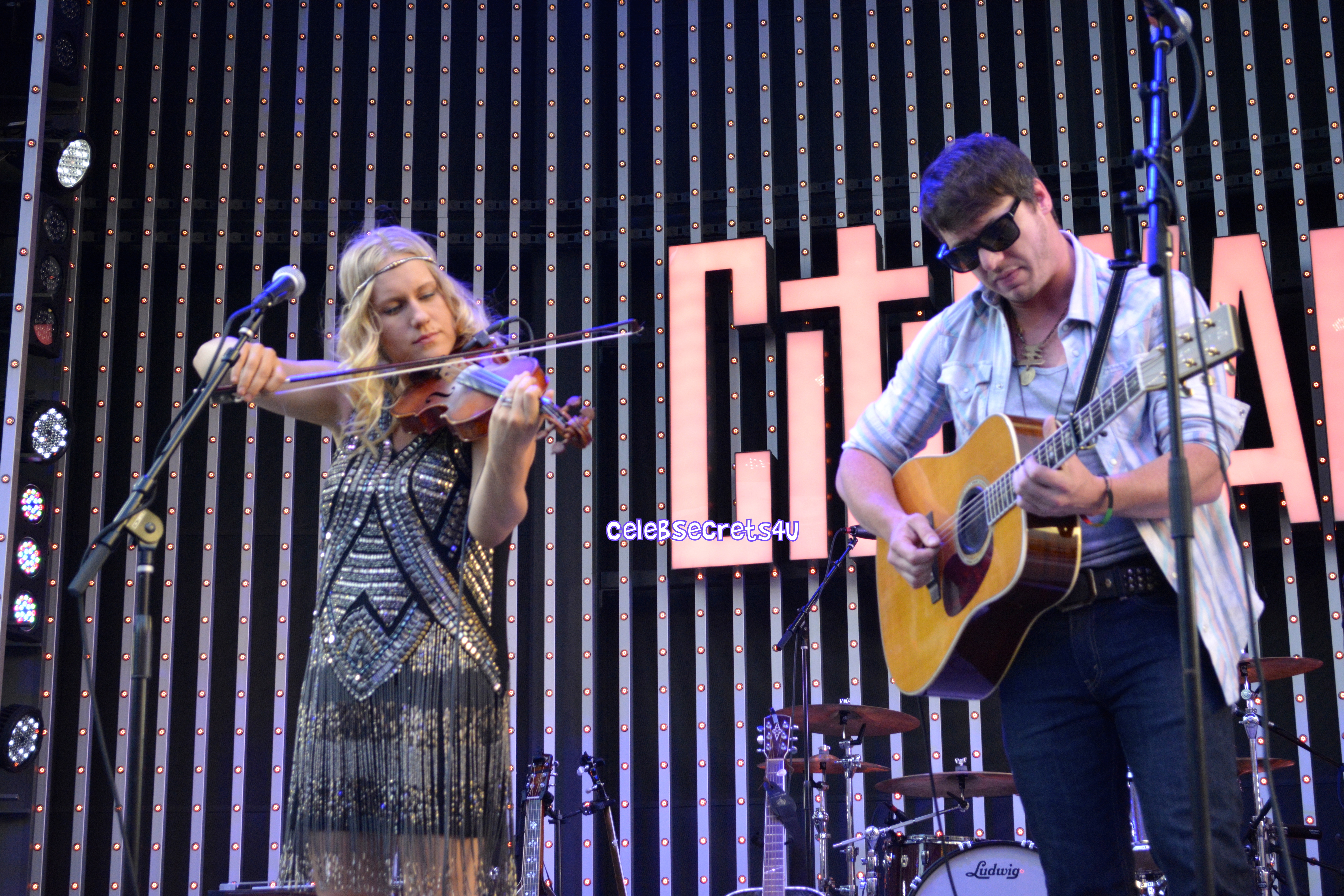 Jana Kramer and American Young Take Over 5 Towers at CityWalk! (@kramergirl)