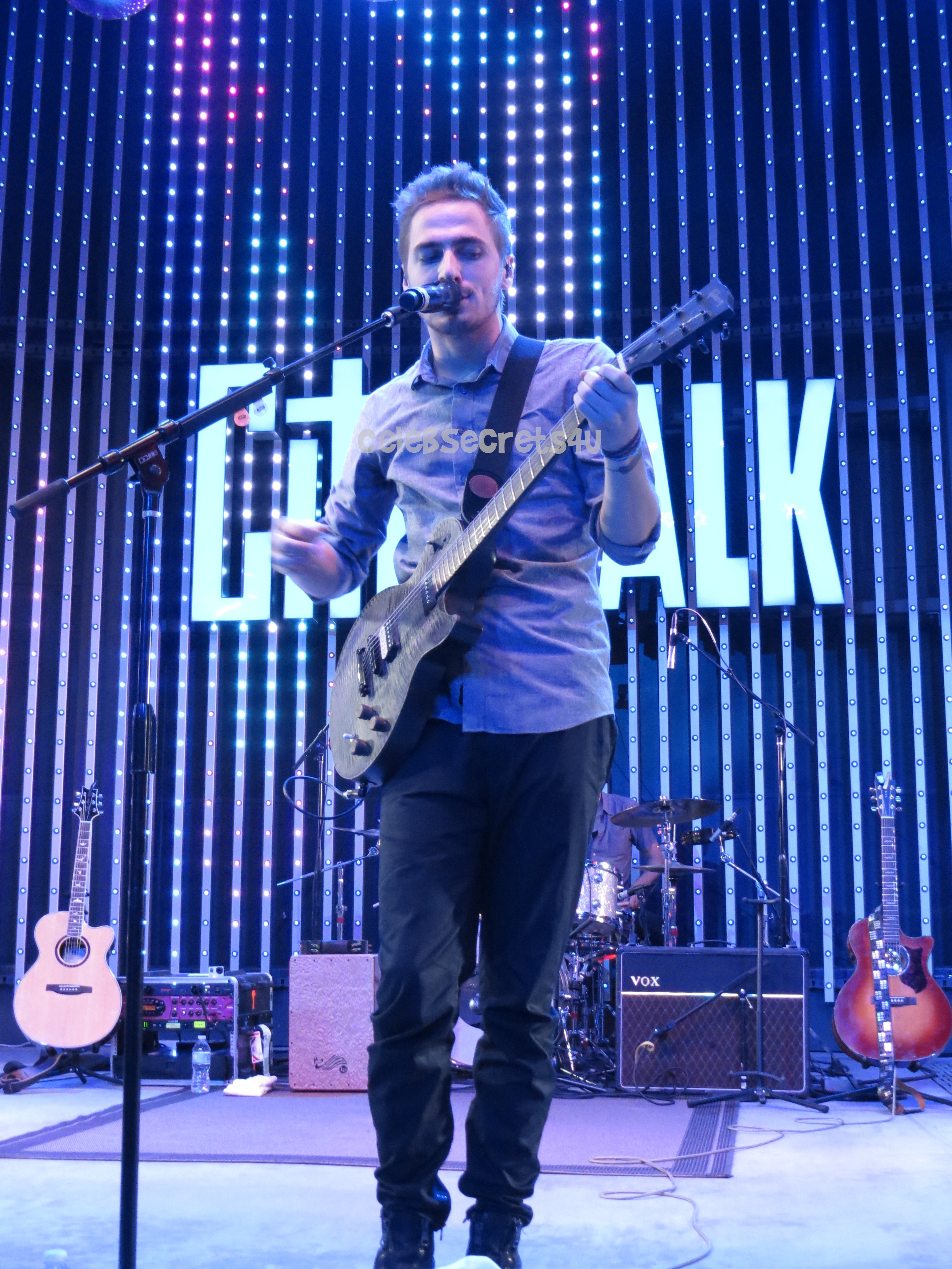Heffron Drive Perform at CityWalk & Talks New Album, Tour & Secrets (@HeffronDrive)