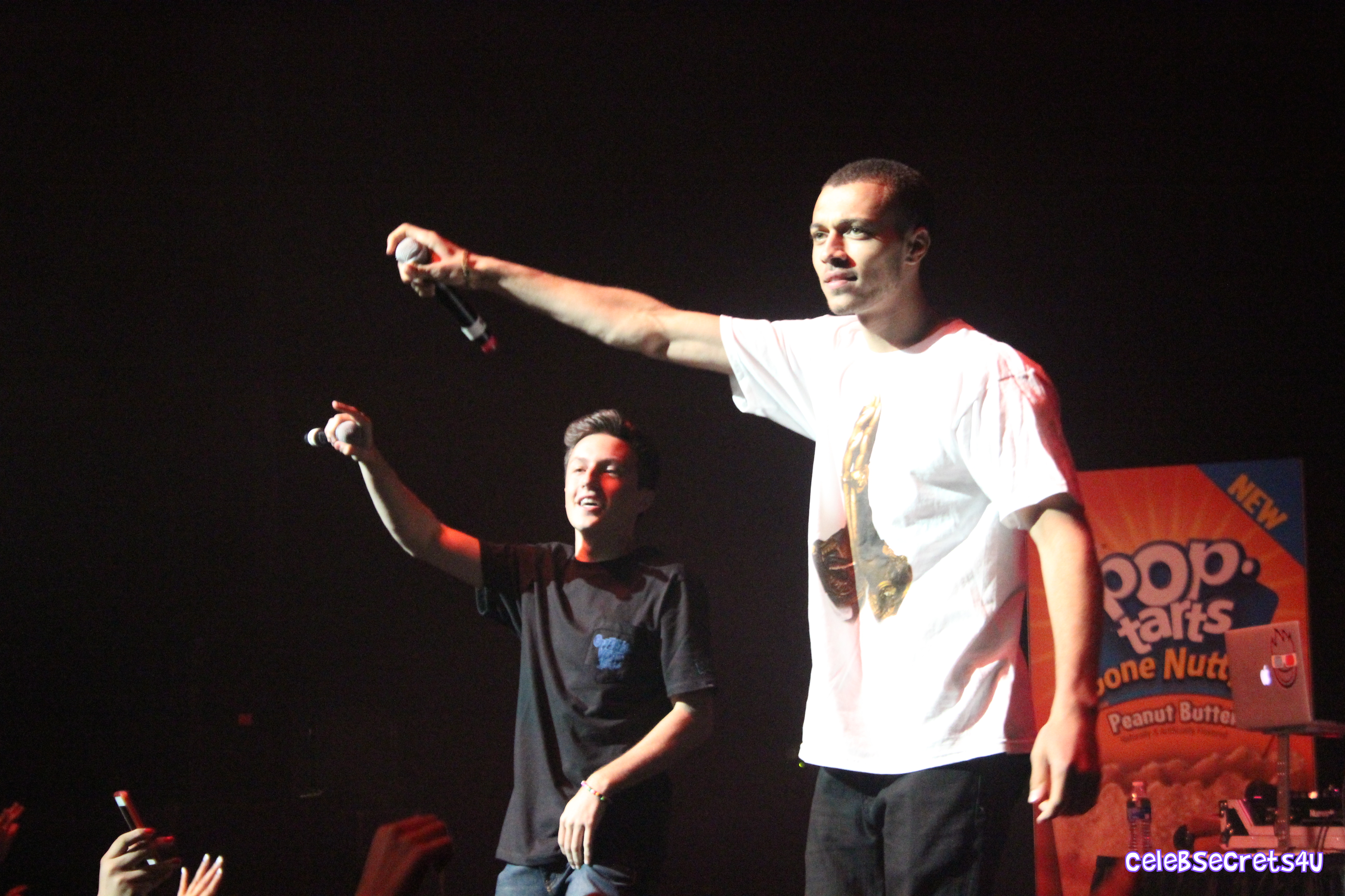 Emblem3 & Kalin and Myles Perform at Pop-Tarts’ #CrazyGoodSummer Concert in Chicago