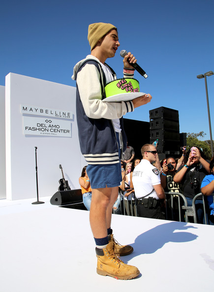 Debby Ryan & The Janoskians Kick Off Teen Vogue’s “Back-to-School Saturday” Event in Los Angeles