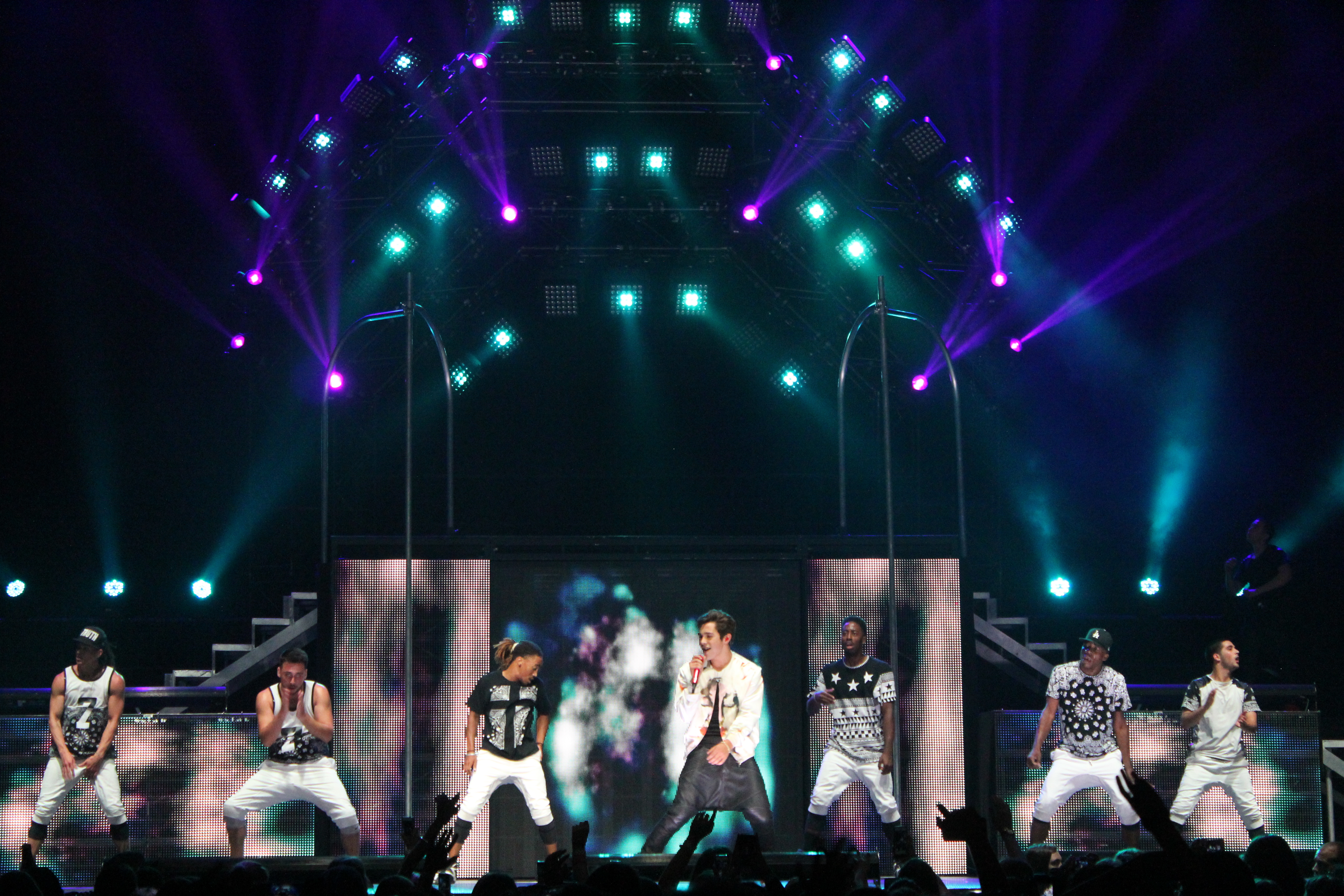 Show Review: Austin Mahone Live! Tour with The Vamps, Fifth Harmony & Shawn Mendes