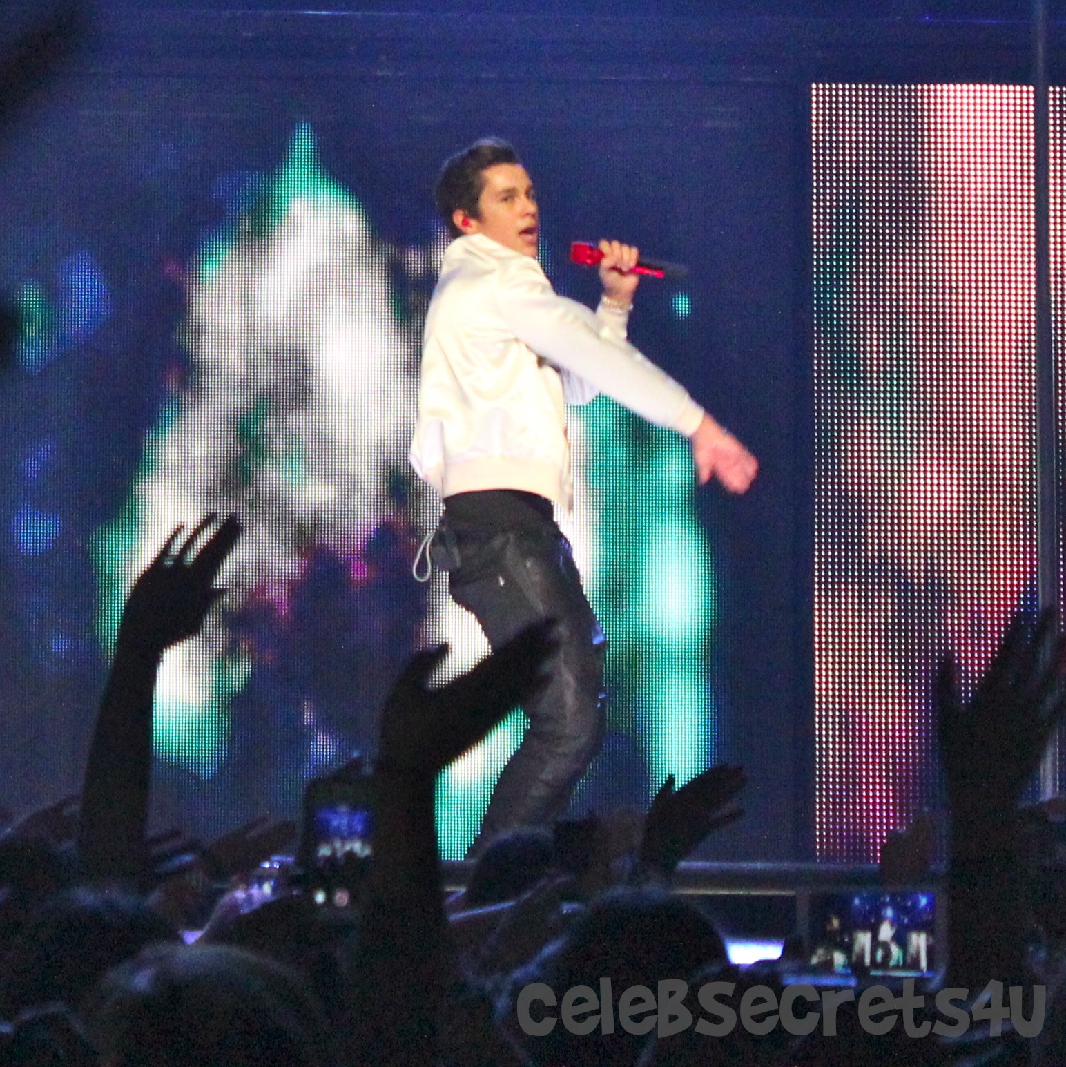 Show Review: Austin Mahone Live! Tour with The Vamps, Fifth Harmony & Shawn Mendes