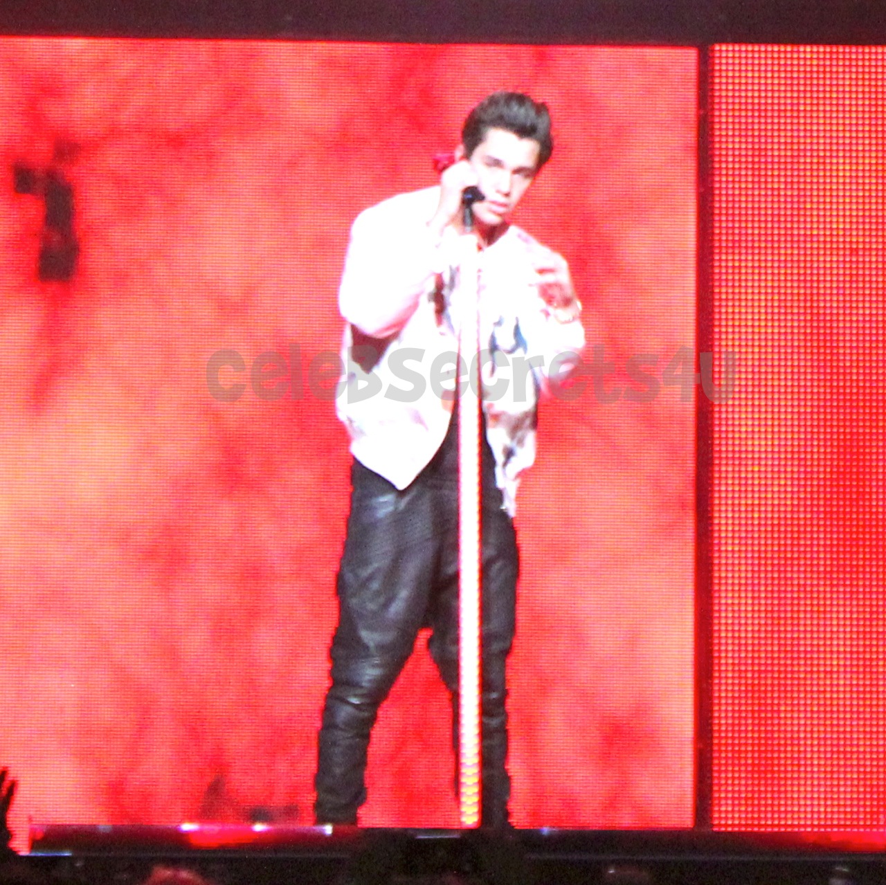 Show Review: Austin Mahone Live! Tour with The Vamps, Fifth Harmony & Shawn Mendes