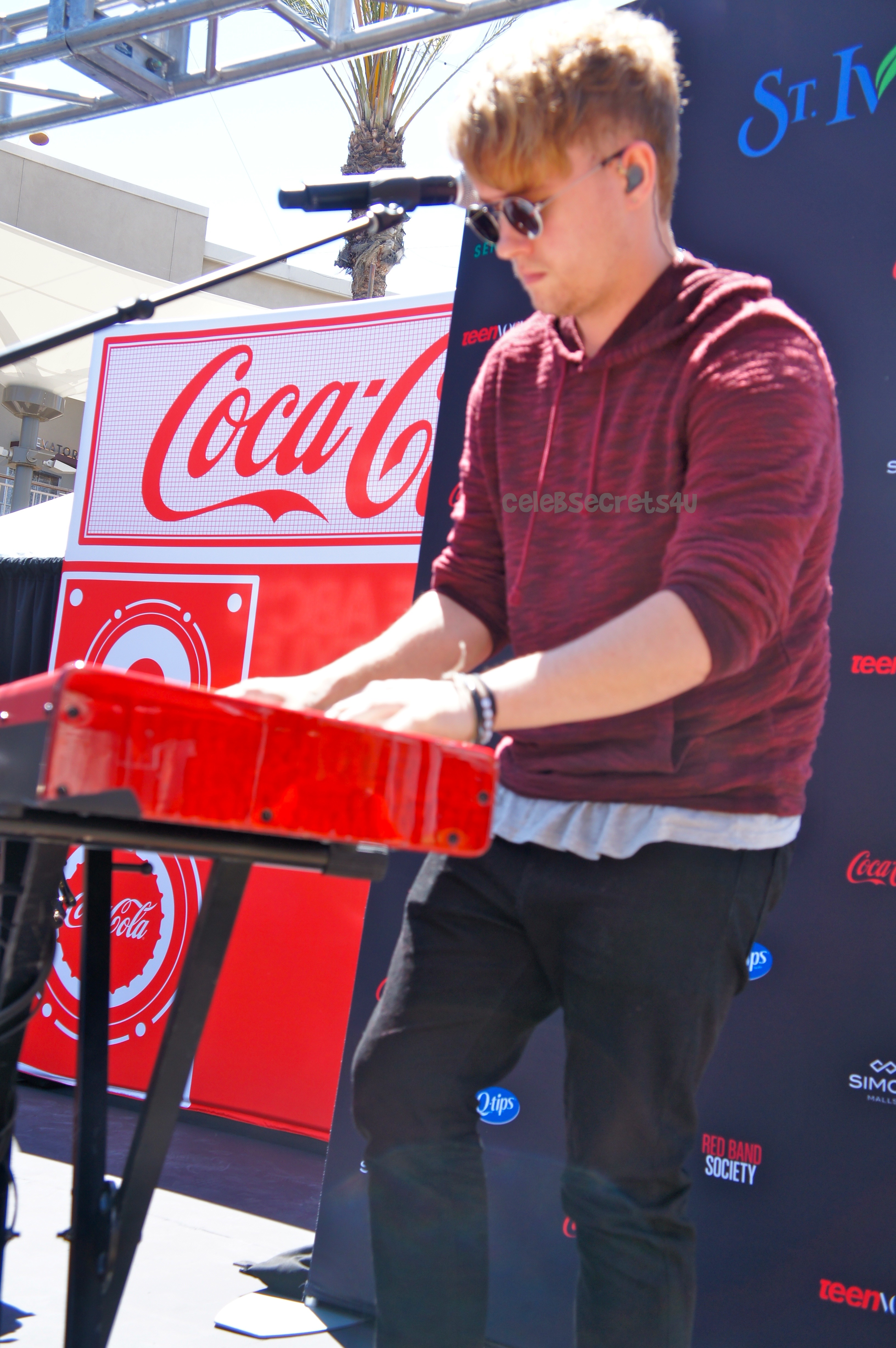 PHOTOS: Rixton Performs at the Del Amo Fashion Center for Teen Vogue’s “Back-to-School Saturday” Event