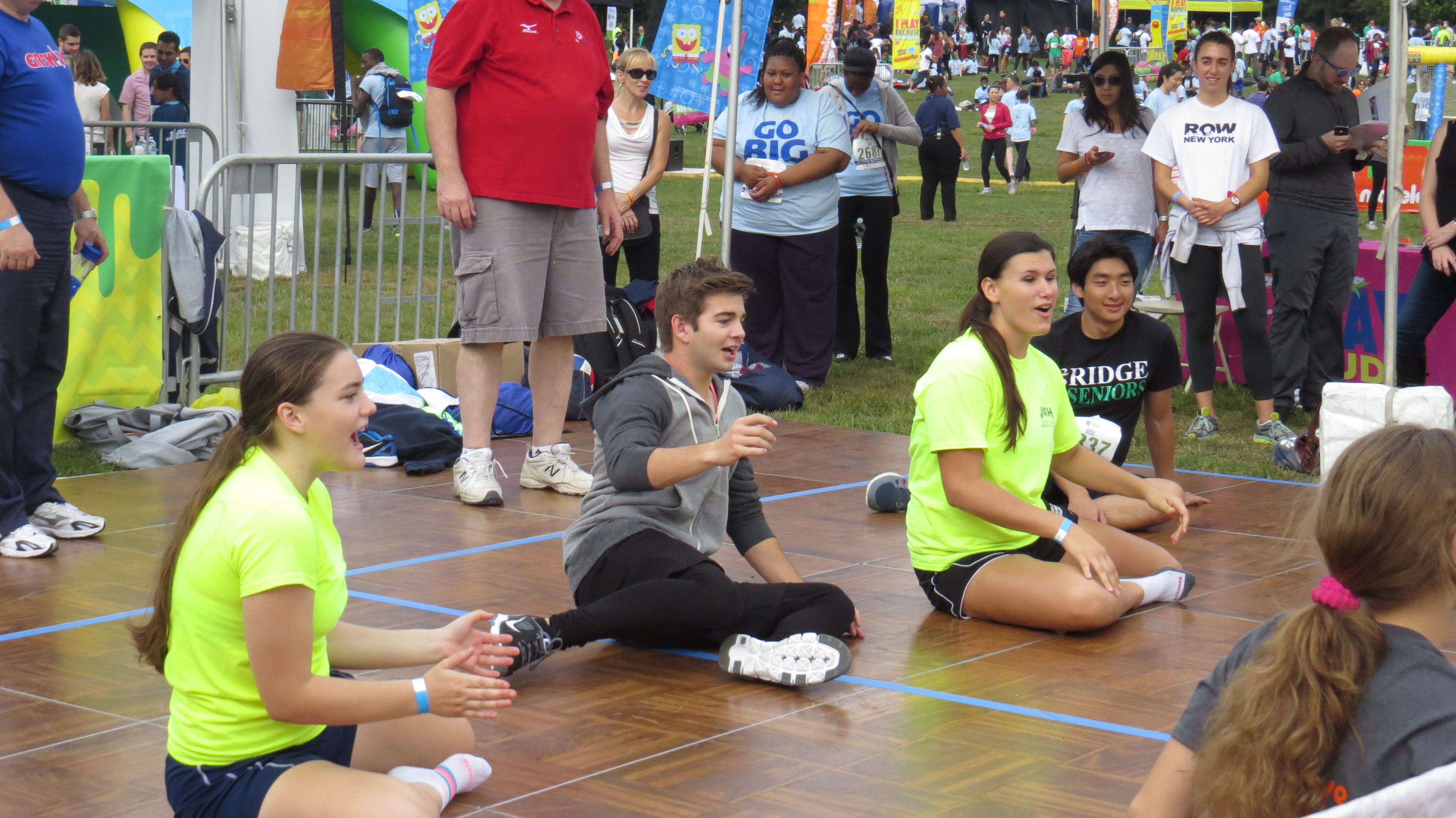 Nickelodeon Goes Dark For 11th Annual Worldwide Day of Play – Exclusive Photos & Videos!