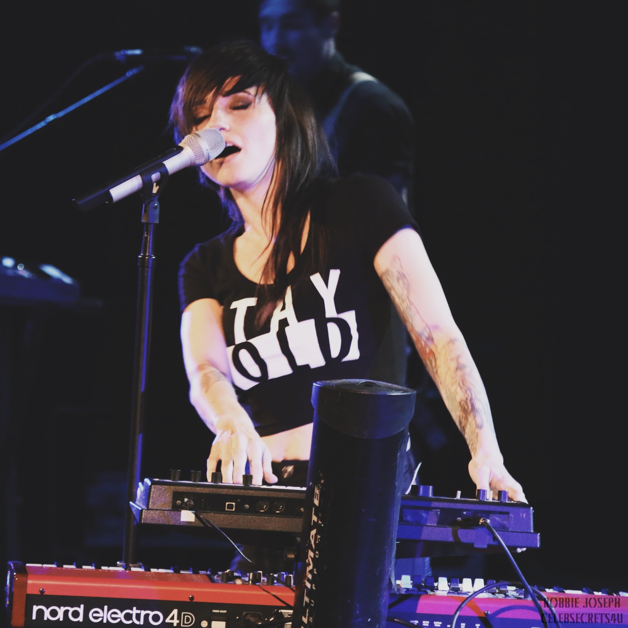 Lights Performs at the Hard Rock Cafe in New York City – See the Photos! (@lights)