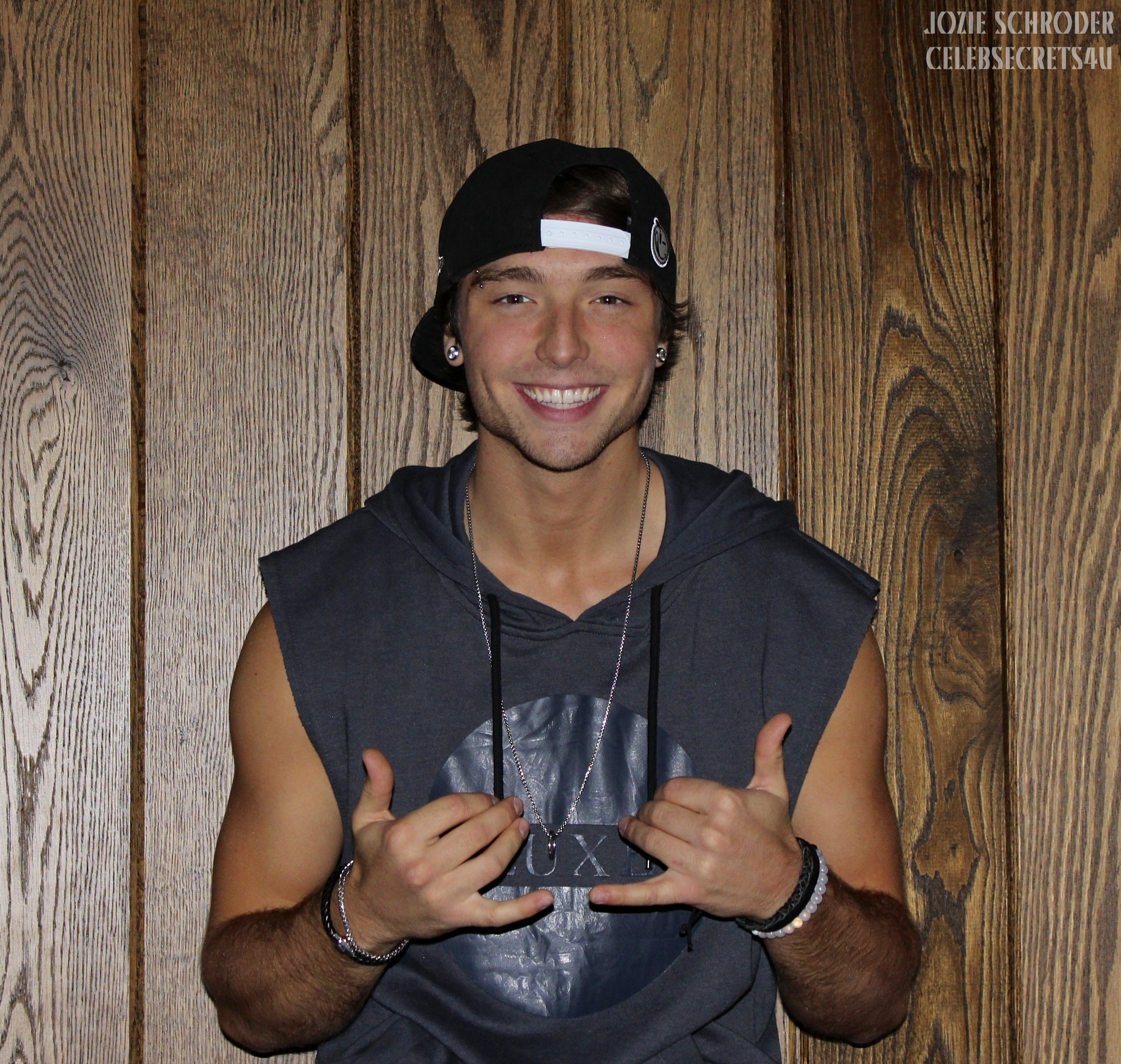 Emblem3 Talks “Forever Together” EP, Jake Miller Collab & Secrets – Watch the Video! (@EmblemThree)
