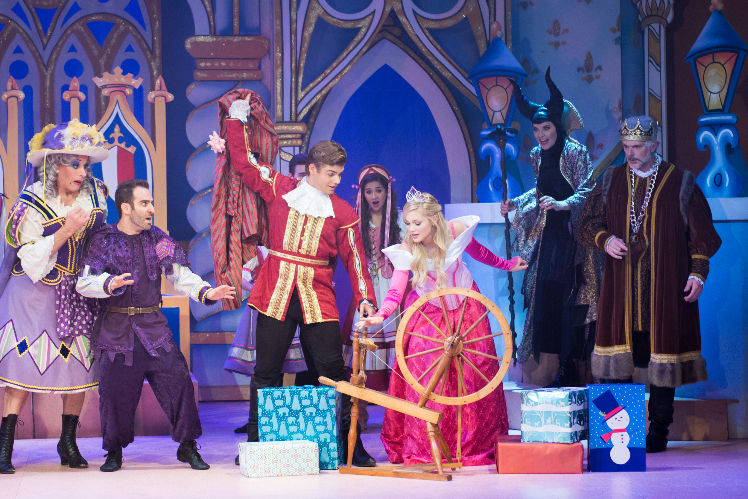 CS4U Checks Out Lythgoe Family Productions’ “Sleeping Beauty and Her Winter Knight” on Opening Night! (@olivia_holt @PasPlayhouse)