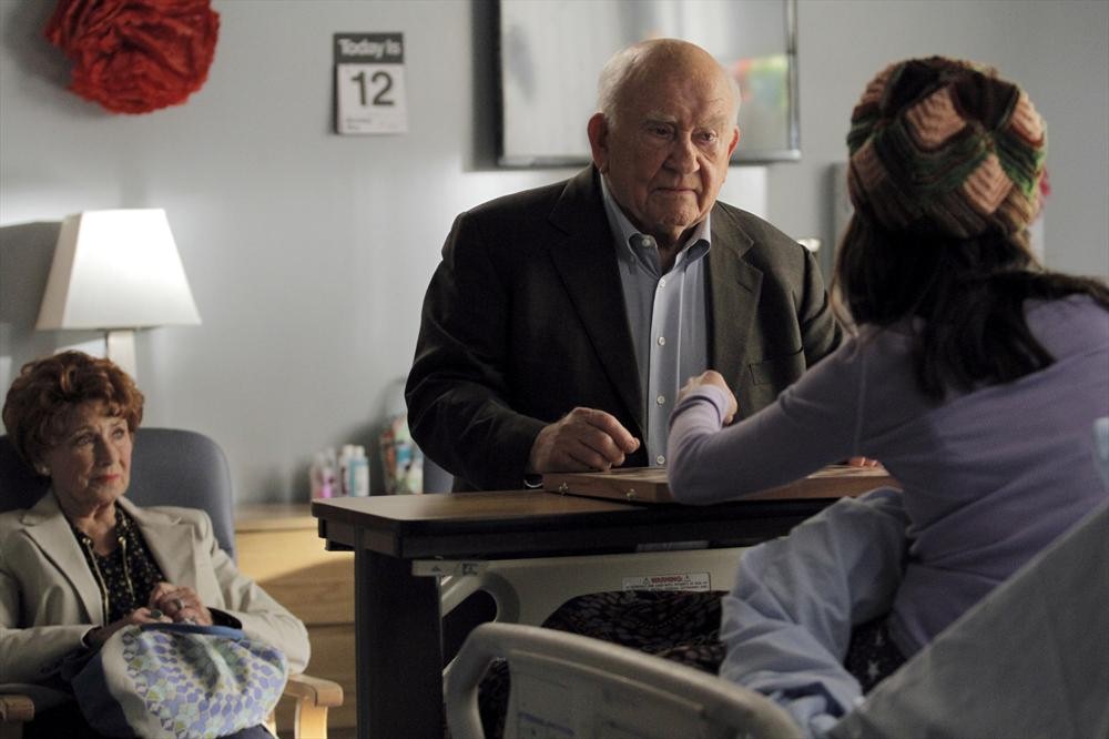 Italia Ricci Talks “Chasing Life” Christmas Special Airing Tonight – Read the Q&A!