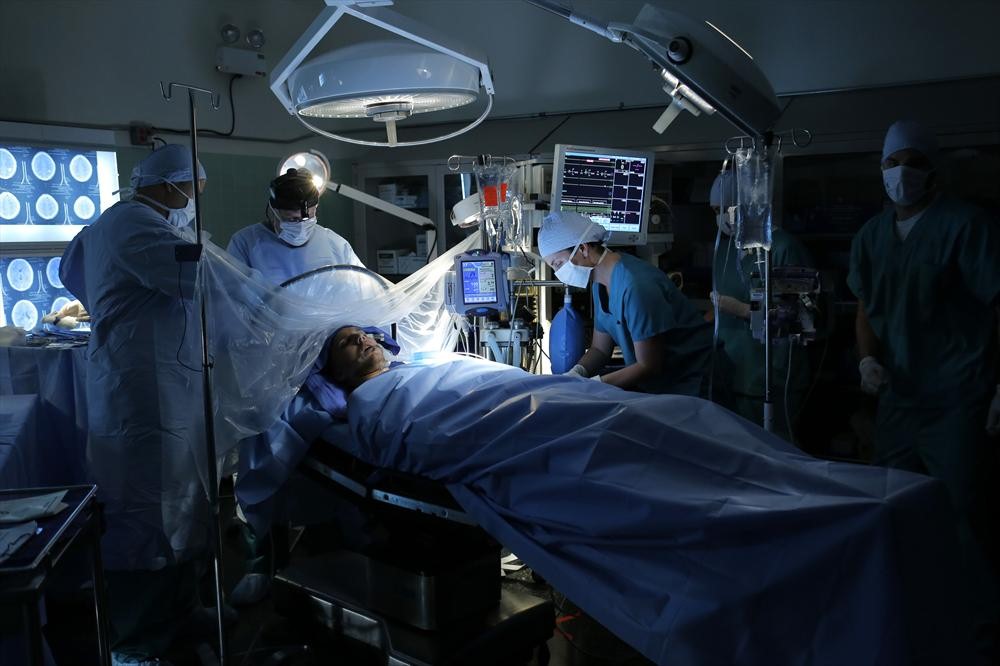 Italia Ricci Talks “Chasing Life” Christmas Special Airing Tonight – Read the Q&A!