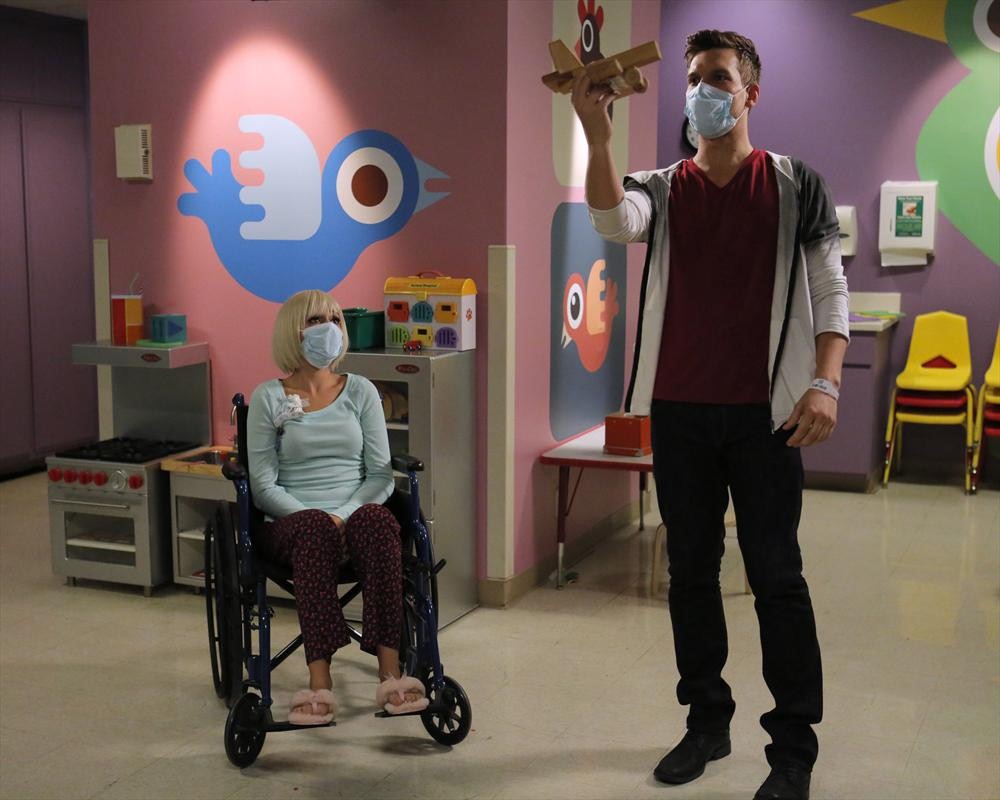 Italia Ricci Talks “Chasing Life” Christmas Special Airing Tonight – Read the Q&A!