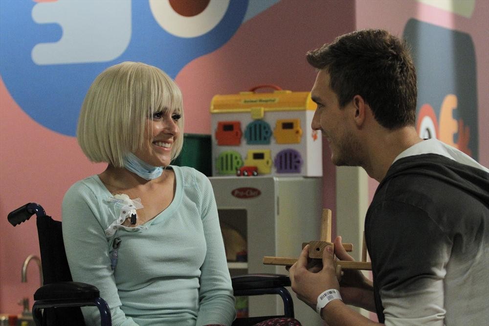 Italia Ricci Talks “Chasing Life” Christmas Special Airing Tonight – Read the Q&A!