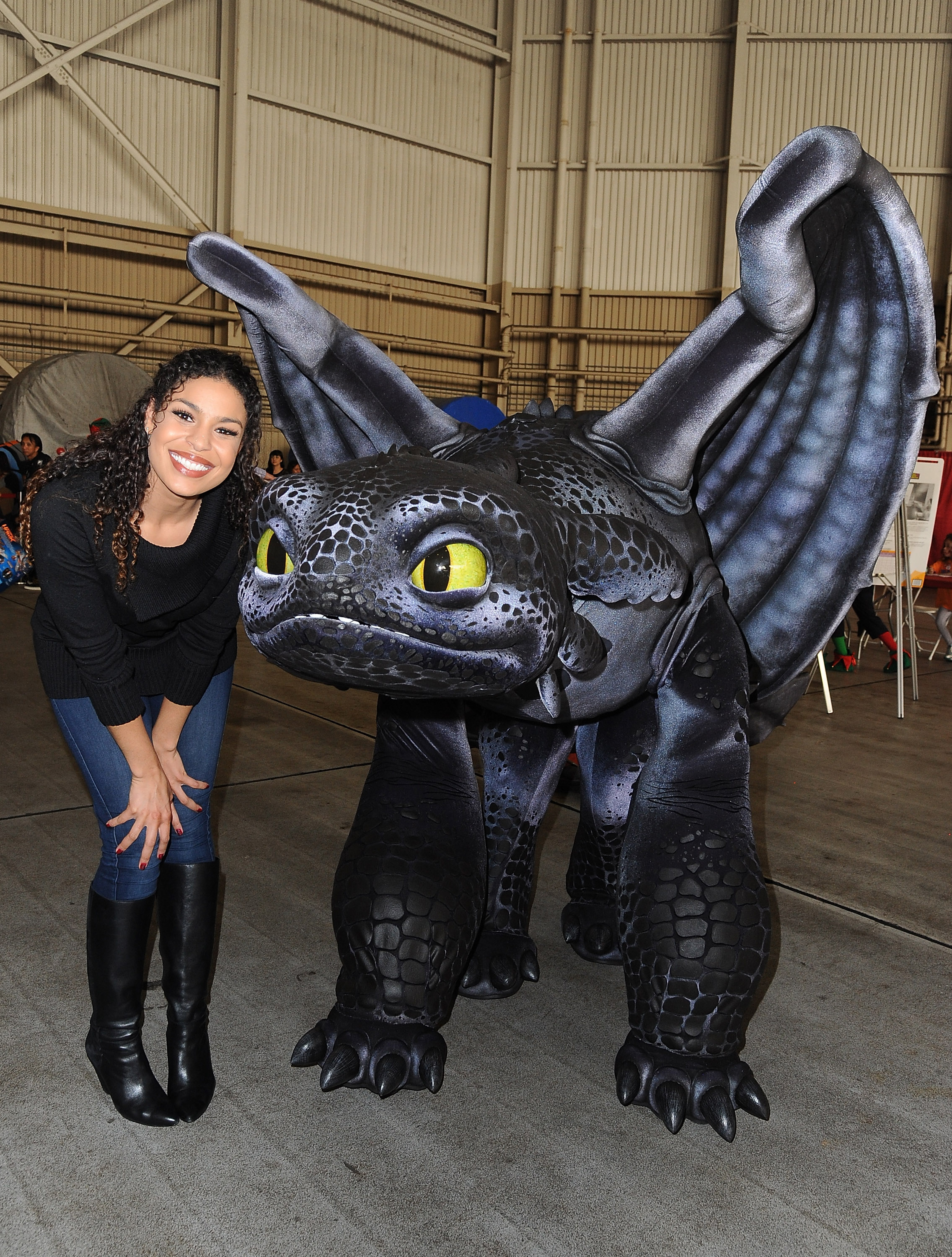 Sarah Hyland & Jordin Sparks Celebrate the Holidays at Delta Airlines’ “Holiday in the Hangar” at LAX