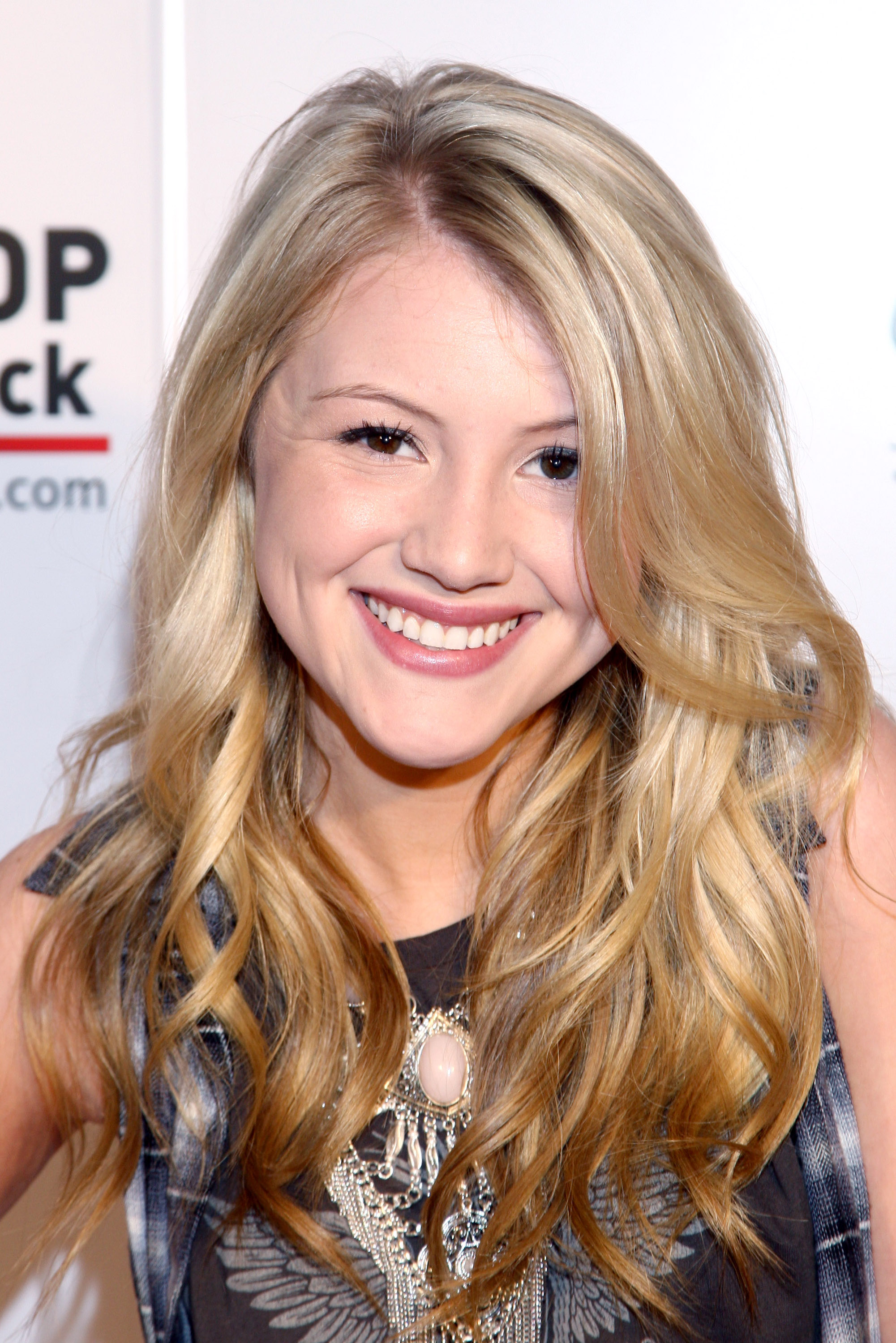 CelebSecrets4U Checks Out GBK Productions’ Kids’ Choice Awards Gift Lounge (@GBK_Productions)