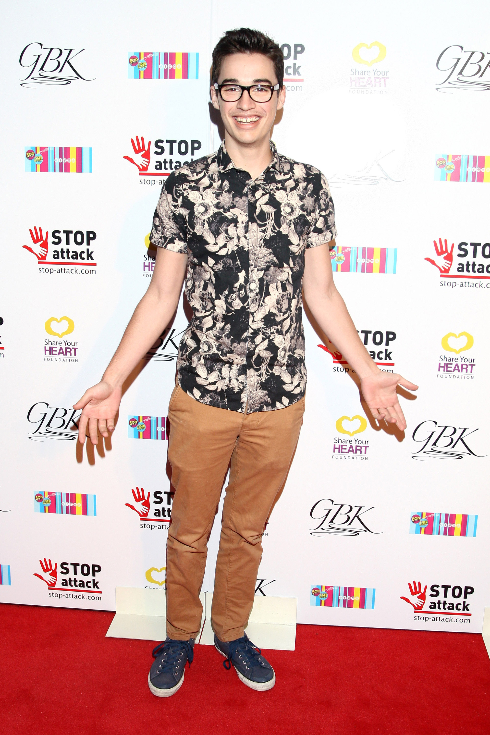 CelebSecrets4U Checks Out GBK Productions’ Kids’ Choice Awards Gift Lounge (@GBK_Productions)