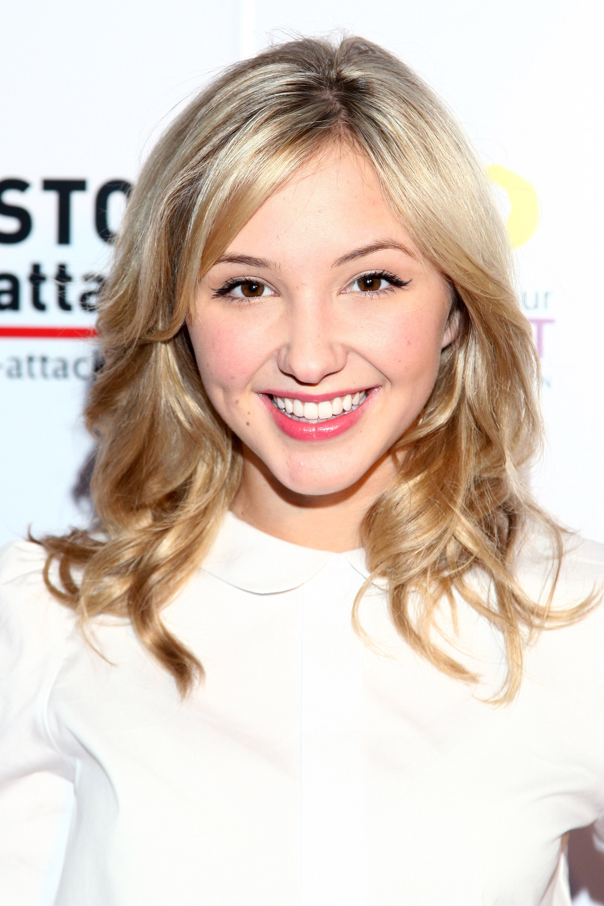 CelebSecrets4U Checks Out GBK Productions’ Kids’ Choice Awards Gift Lounge (@GBK_Productions)