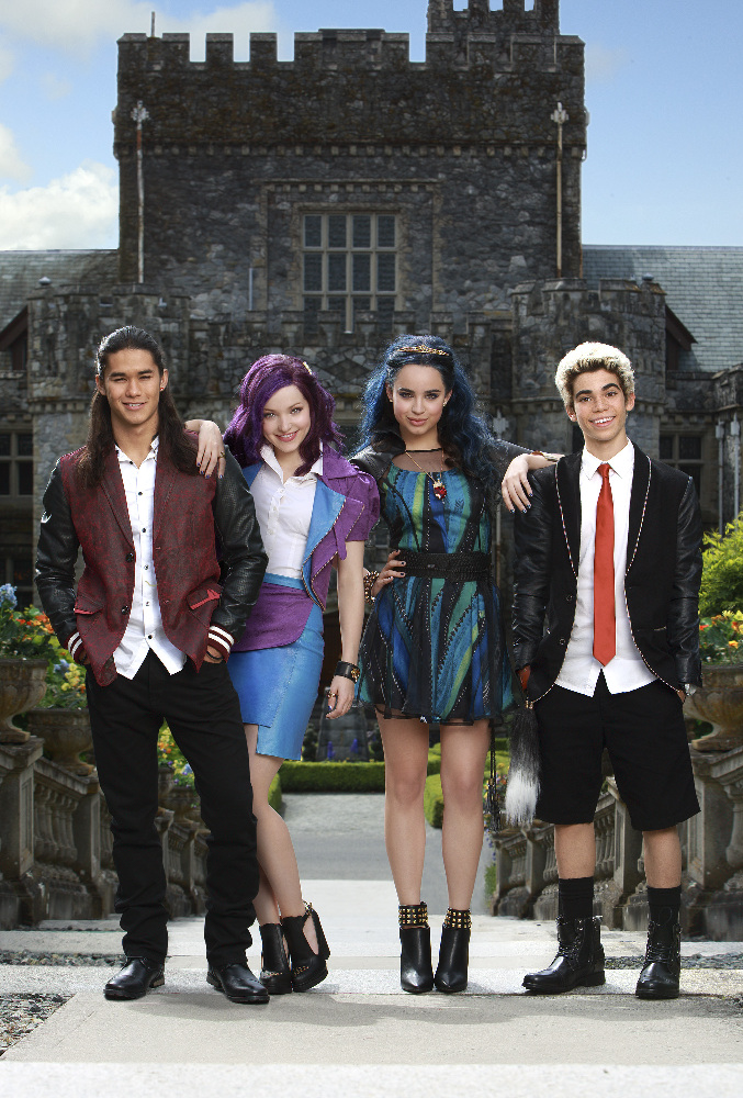 Disney’s “Descendants” Gets a Premiere Date! (@DisneyChannel)