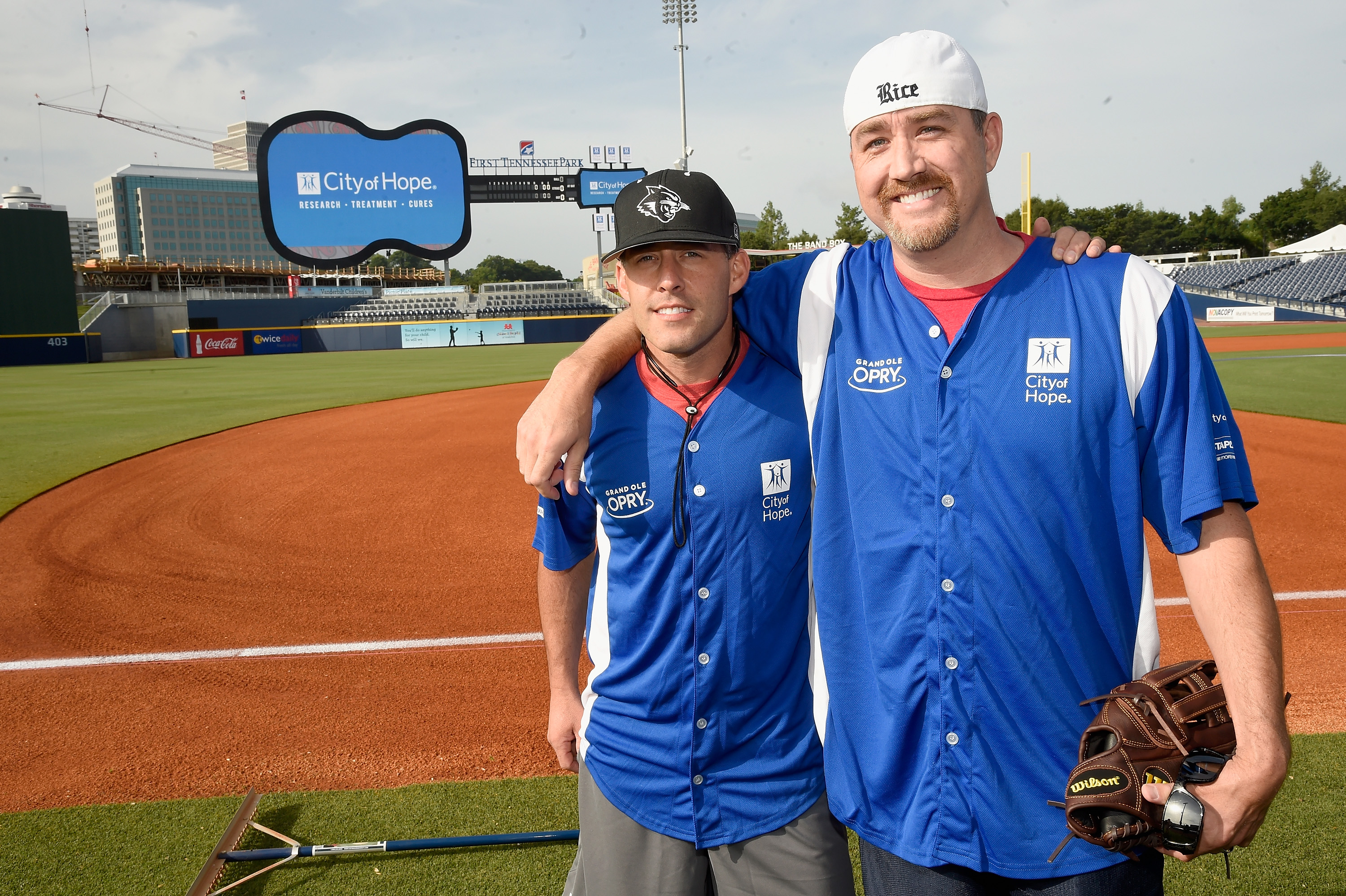 Bret Michaels, Love And Theft, Lauren Alaina & More Hit the Field for the 25th Annual City of Hope Celebrity  Softball Game