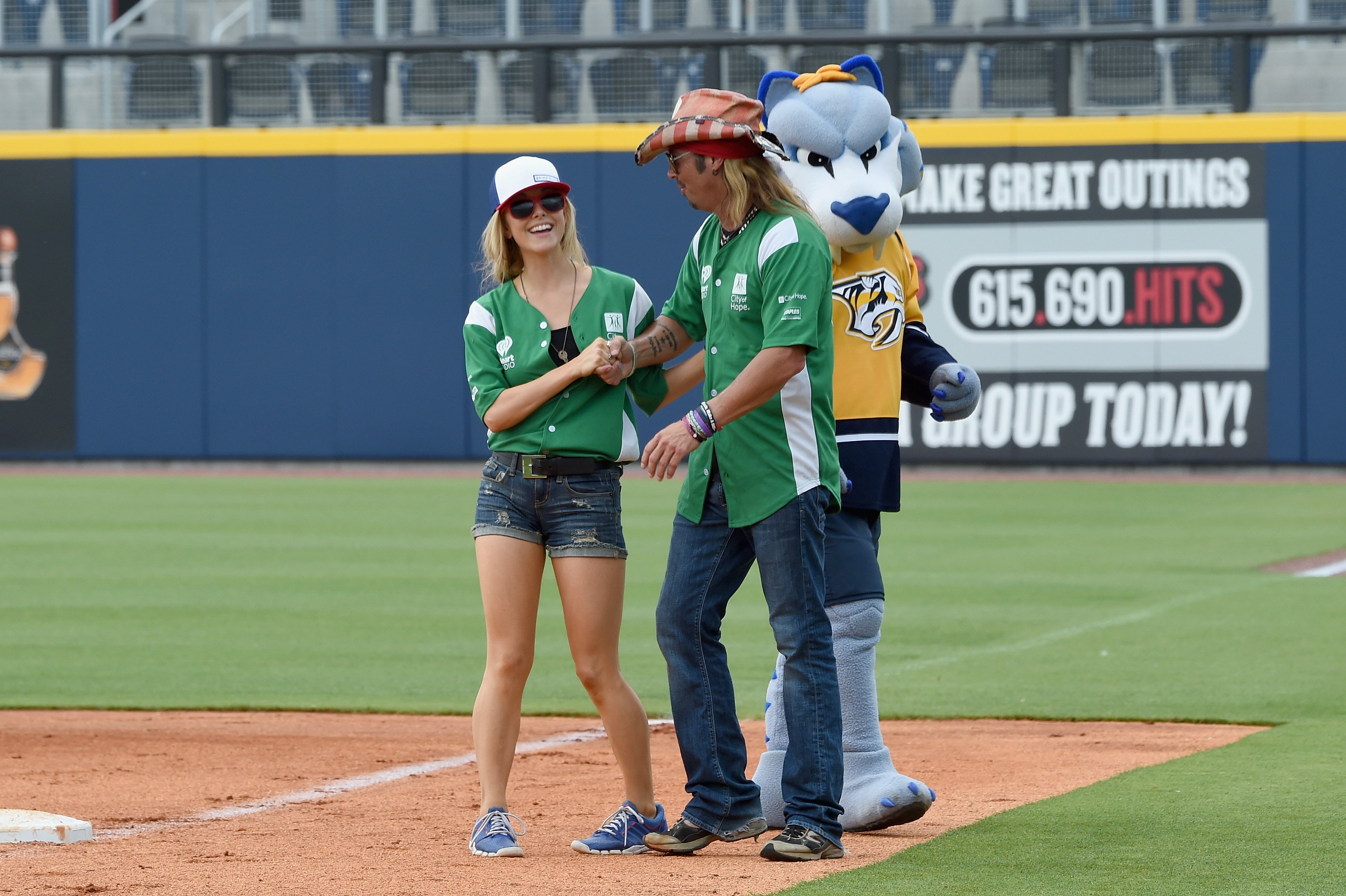 Bret Michaels, Love And Theft, Lauren Alaina & More Hit the Field for the 25th Annual City of Hope Celebrity  Softball Game