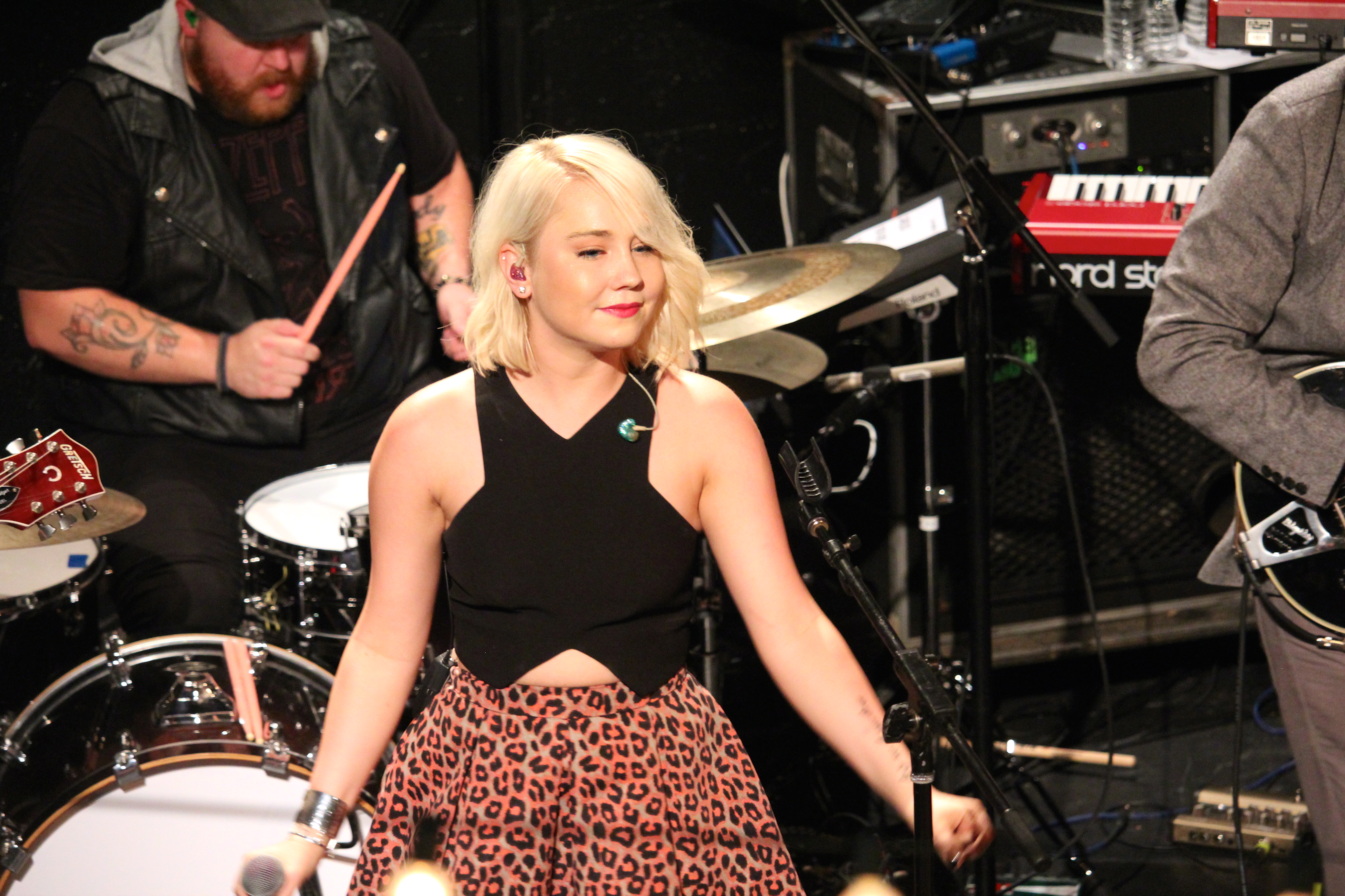 RaeLynn Performs at Big Machine’s DSCVR VEVO Showcase at CMA Fest – See the Pics! (@RaeLynnOfficial)