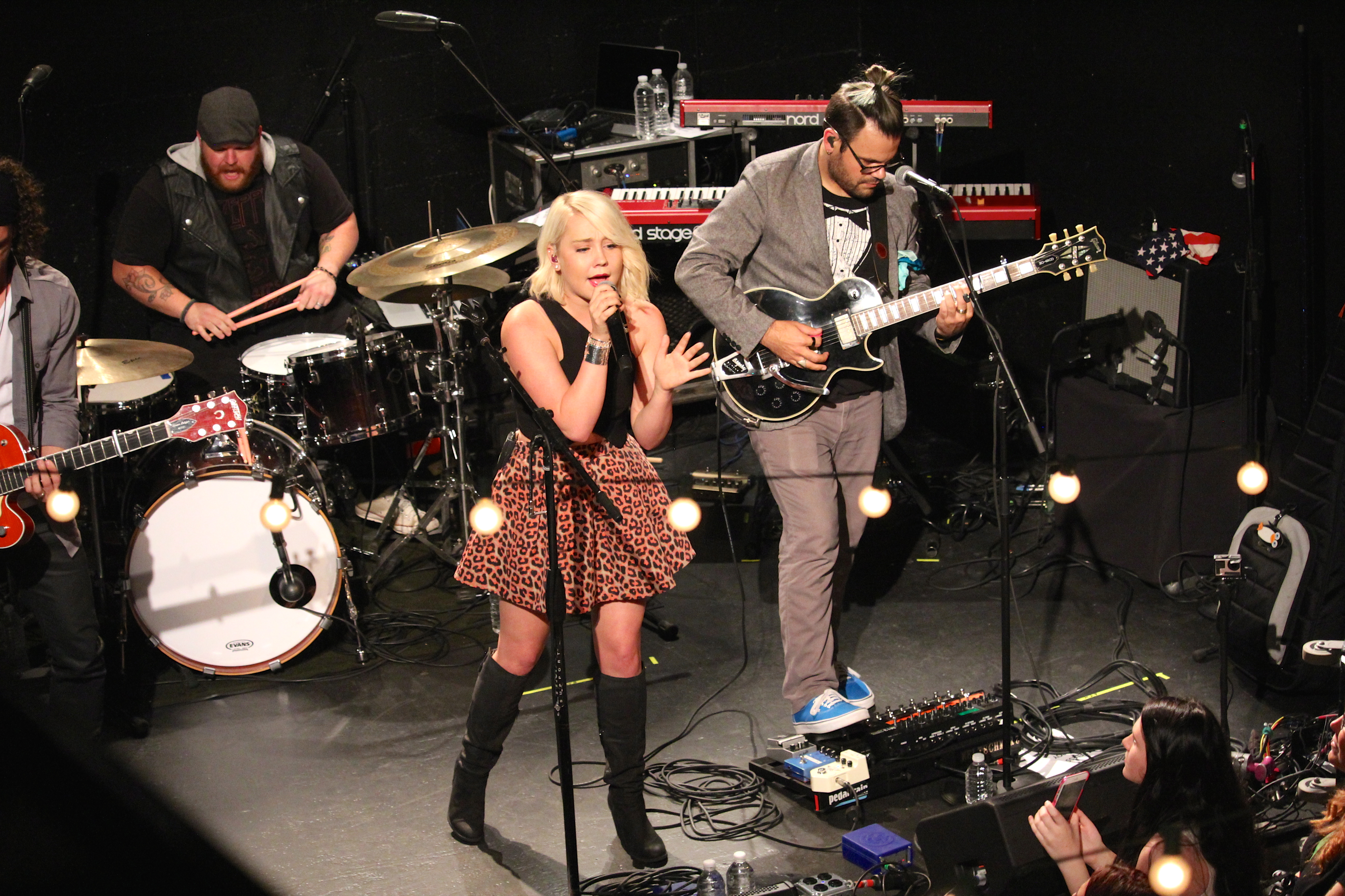 RaeLynn Performs at Big Machine’s DSCVR VEVO Showcase at CMA Fest – See the Pics! (@RaeLynnOfficial)