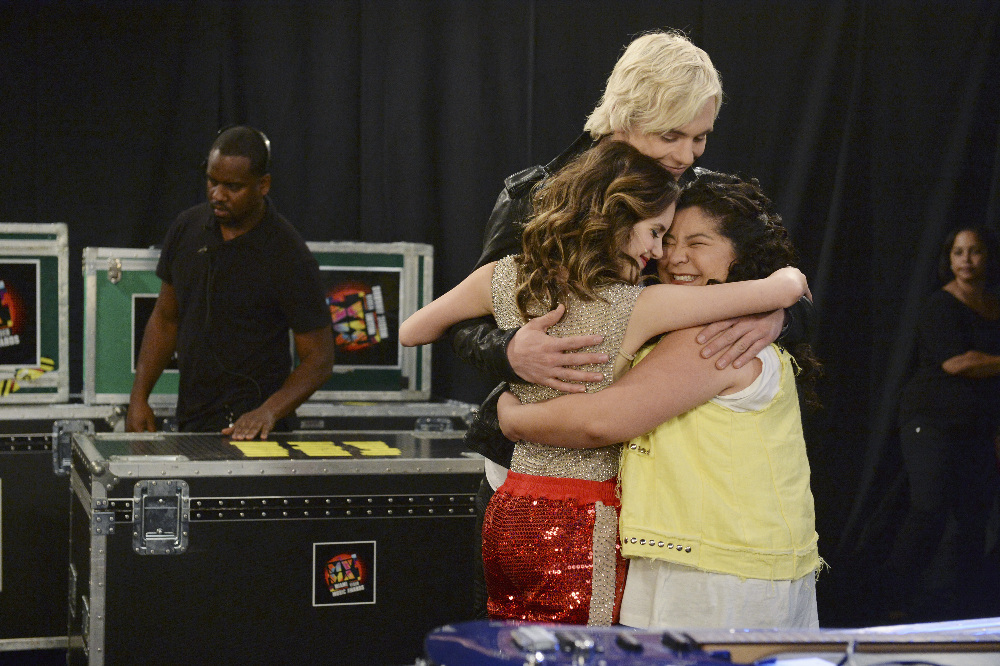 Becky G to Guest Star on “Austin & Ally” Tonight – Watch a Clip! (@iambeckyg)