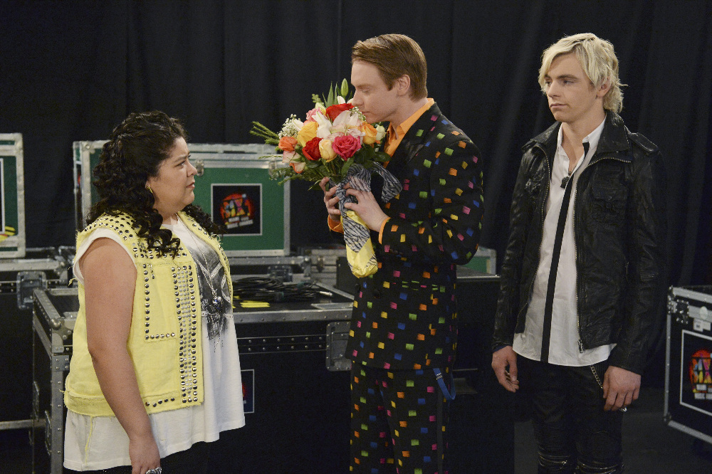 Becky G to Guest Star on “Austin & Ally” Tonight – Watch a Clip! (@iambeckyg)