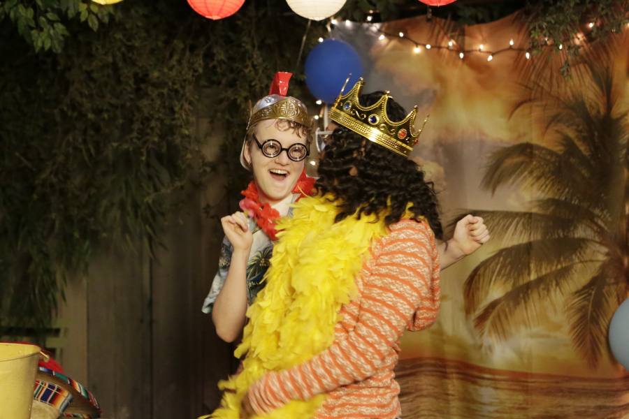 Callie Celebrates Her 17th Birthday on THE FOSTERS Tonight – Watch a Clip! (@MaiaMitchell @TheFostersABCF)