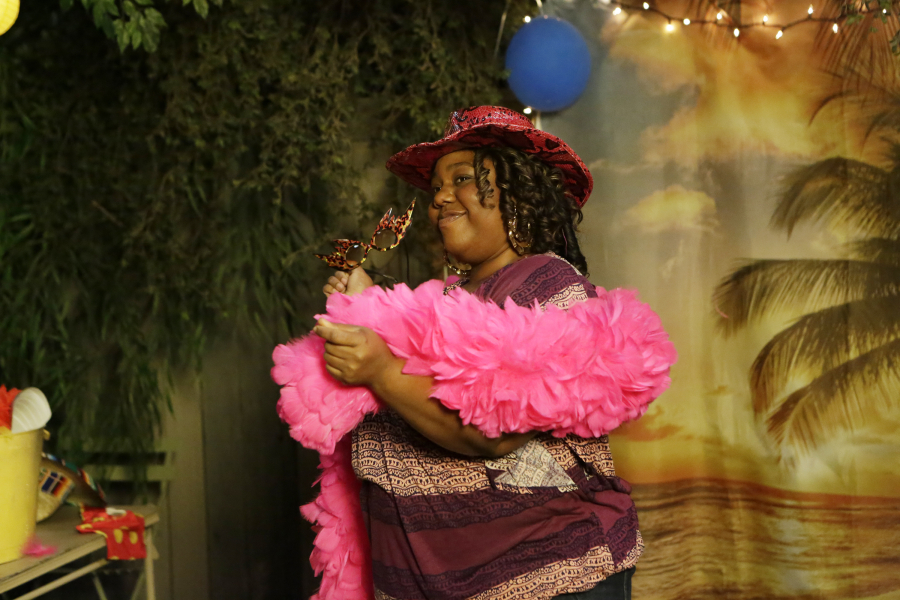 Callie Celebrates Her 17th Birthday on THE FOSTERS Tonight – Watch a Clip! (@MaiaMitchell @TheFostersABCF)