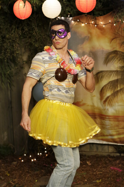 Callie Celebrates Her 17th Birthday on THE FOSTERS Tonight – Watch a Clip! (@MaiaMitchell @TheFostersABCF)