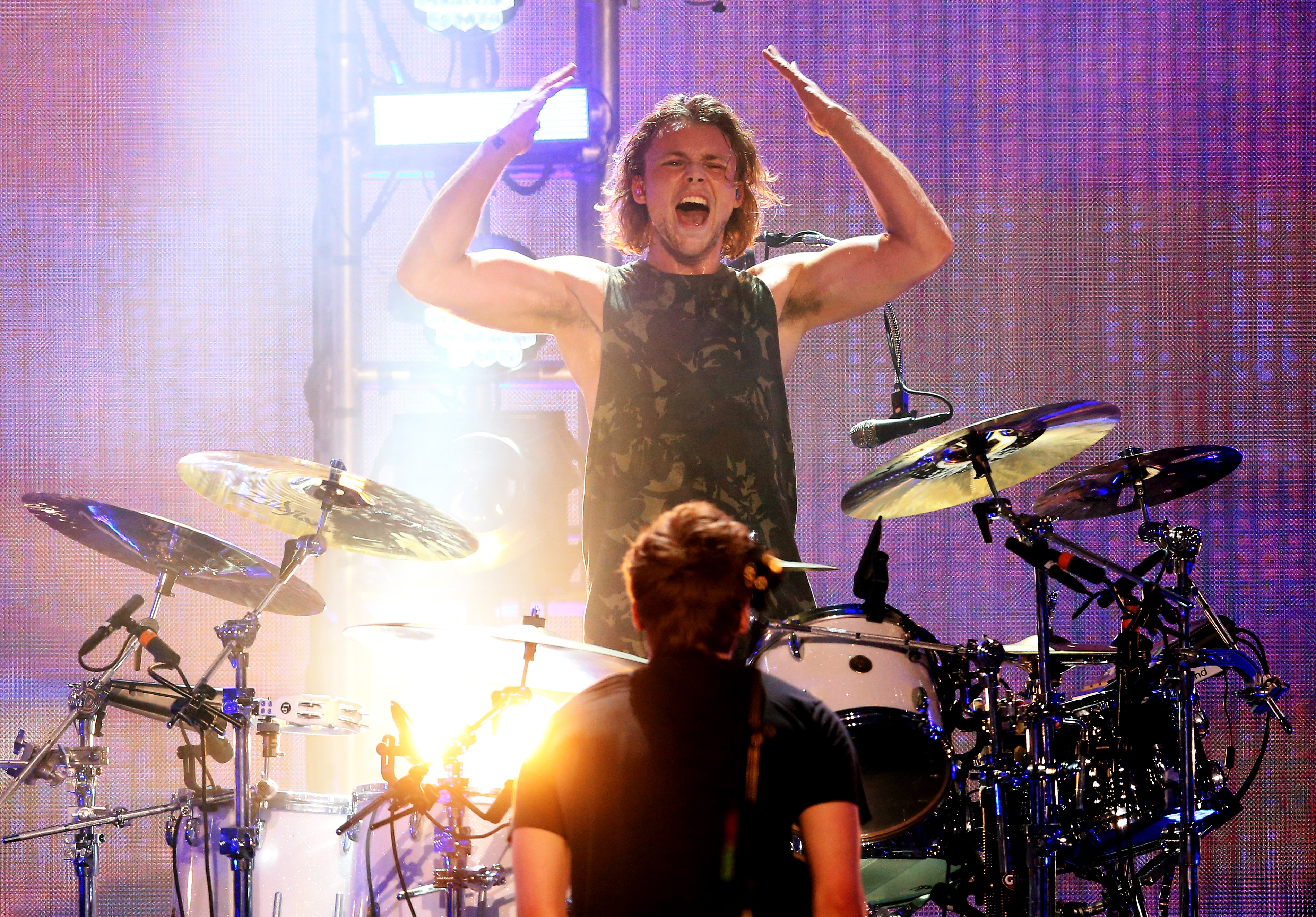 5 Seconds of Summer Brings the House Down for VEVO Certified Concert – See the Pics! (@5SOS @VEVO)