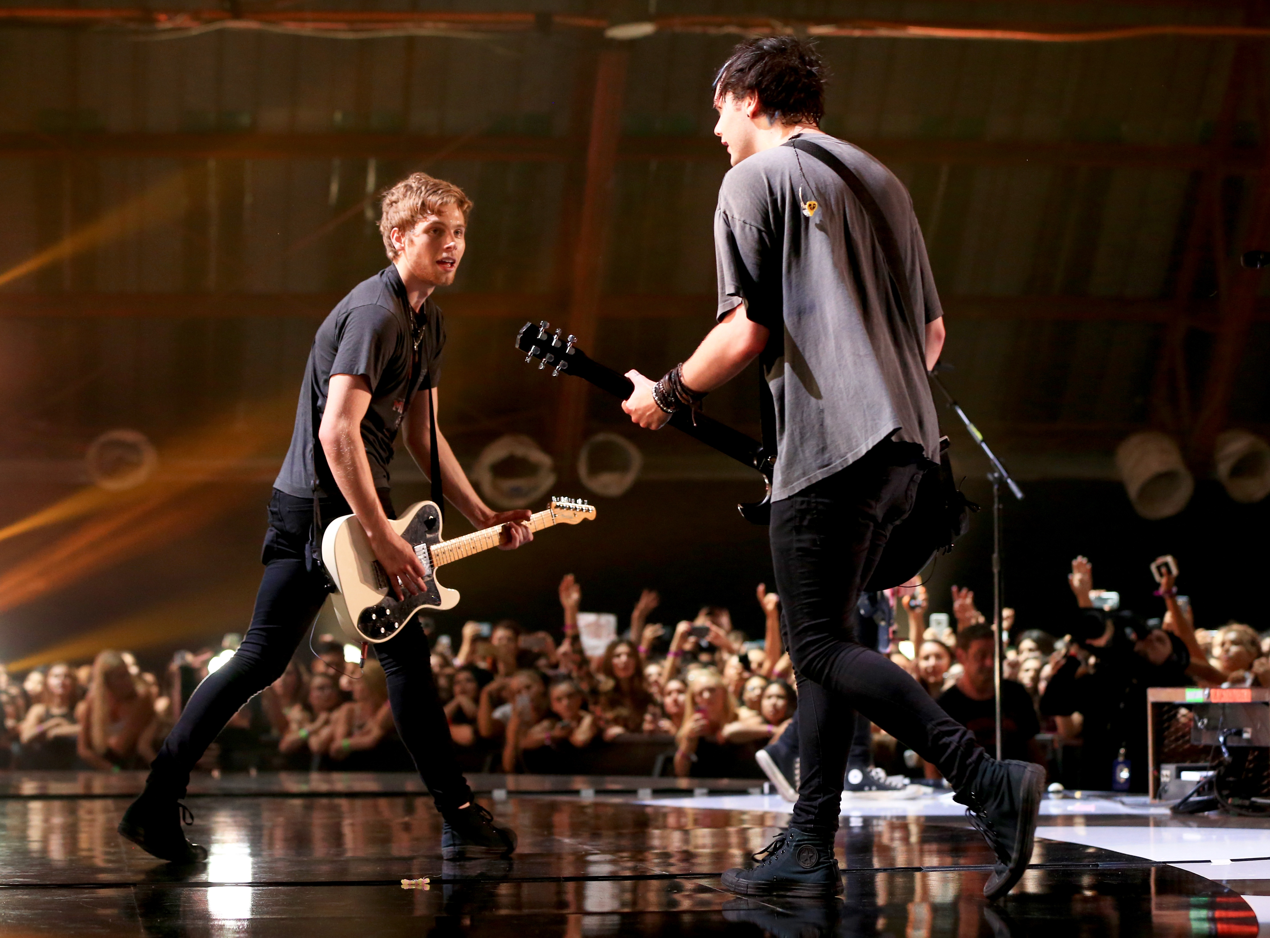 5 Seconds of Summer Brings the House Down for VEVO Certified Concert – See the Pics! (@5SOS @VEVO)