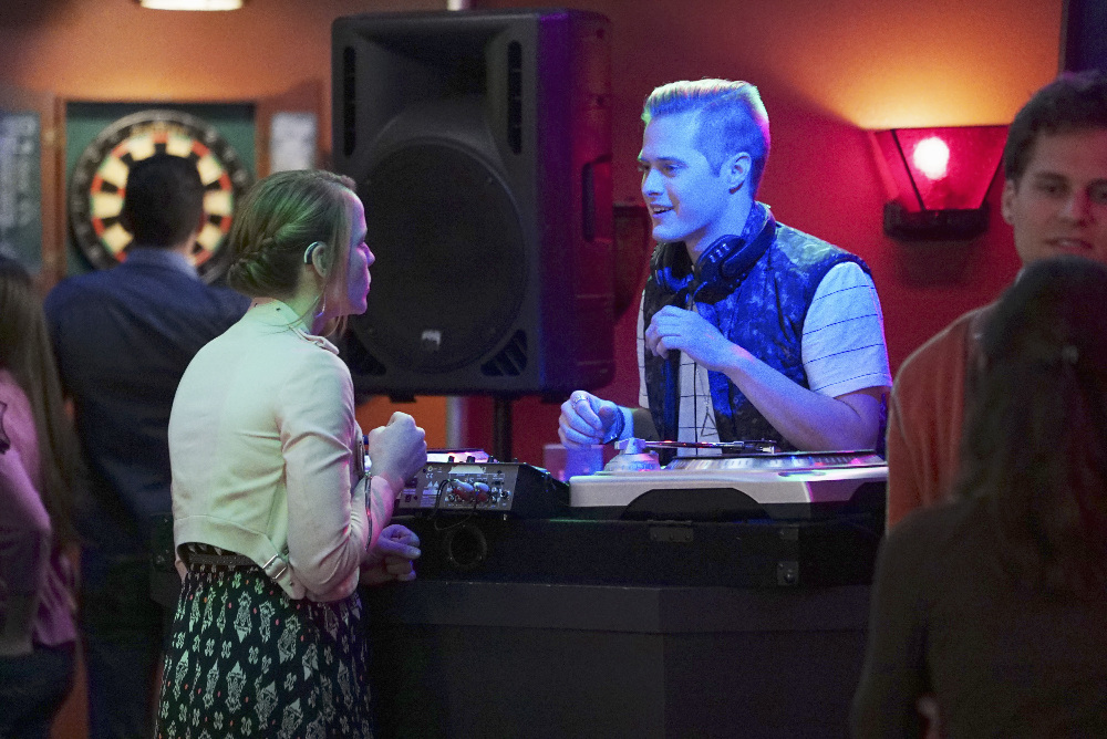 Vanessa Marano Dishes on Bay and Emmett’s Relationship and Her Favorite ‘Gilmore Girls’ Couple – Read Our Q&A! (@ABCFsab @VanessaMarano)