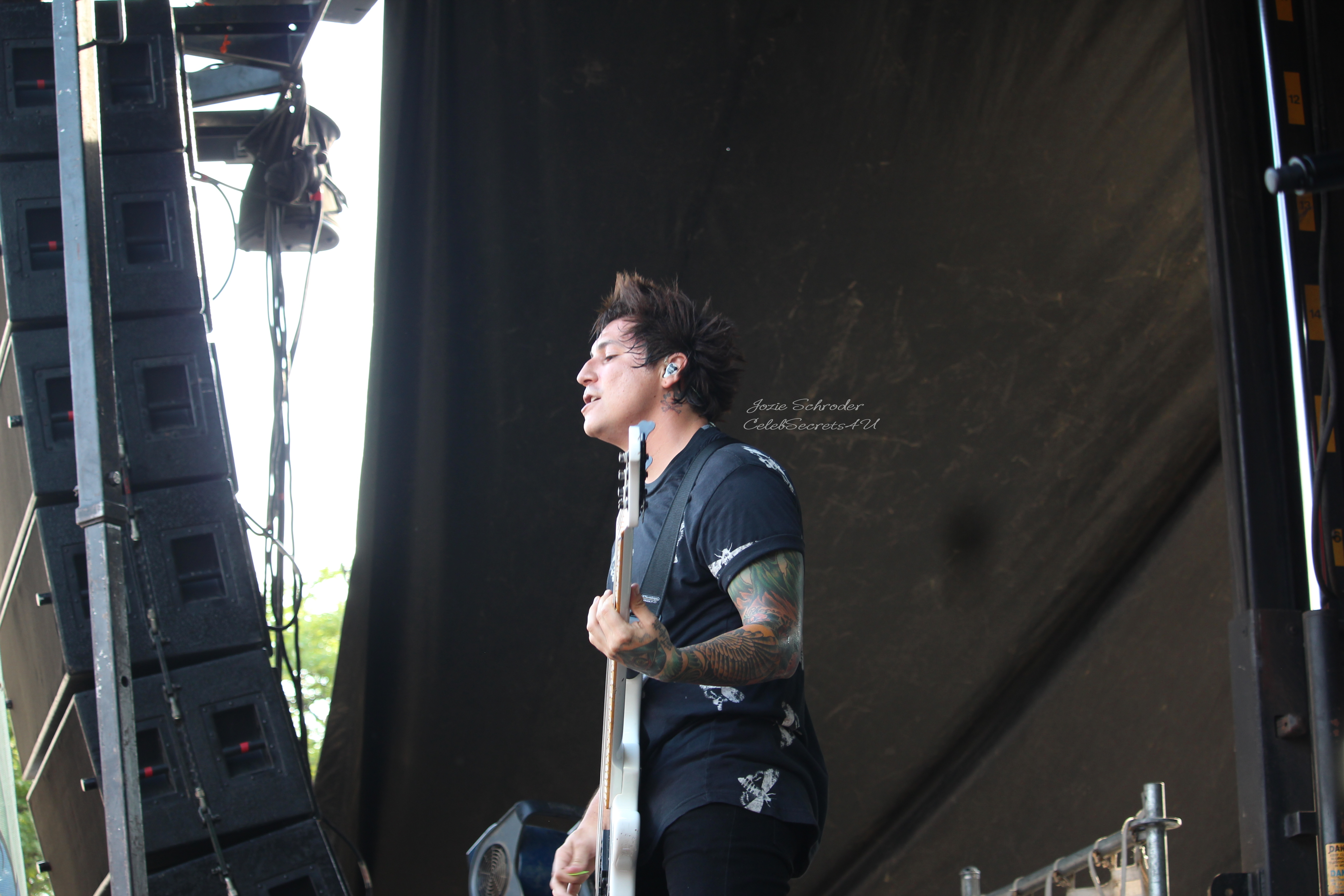 Pierce the Veil Plays Main Stage at Vans Warped Tour – See the Pics!